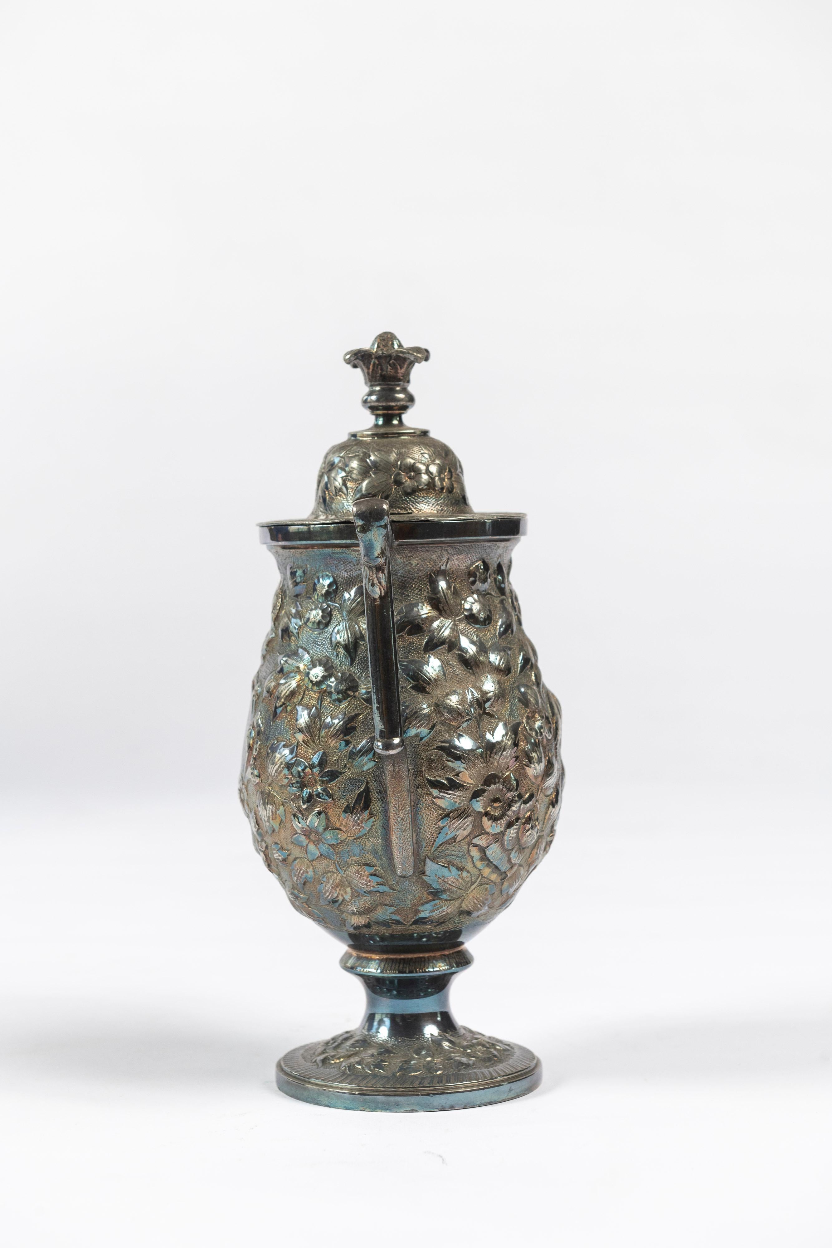 Dreifach versilberte Tee-Urne von Chas. W. Hamill & Co, Baltimore, MD, 1876-1884 (Ästhetizismus) im Angebot