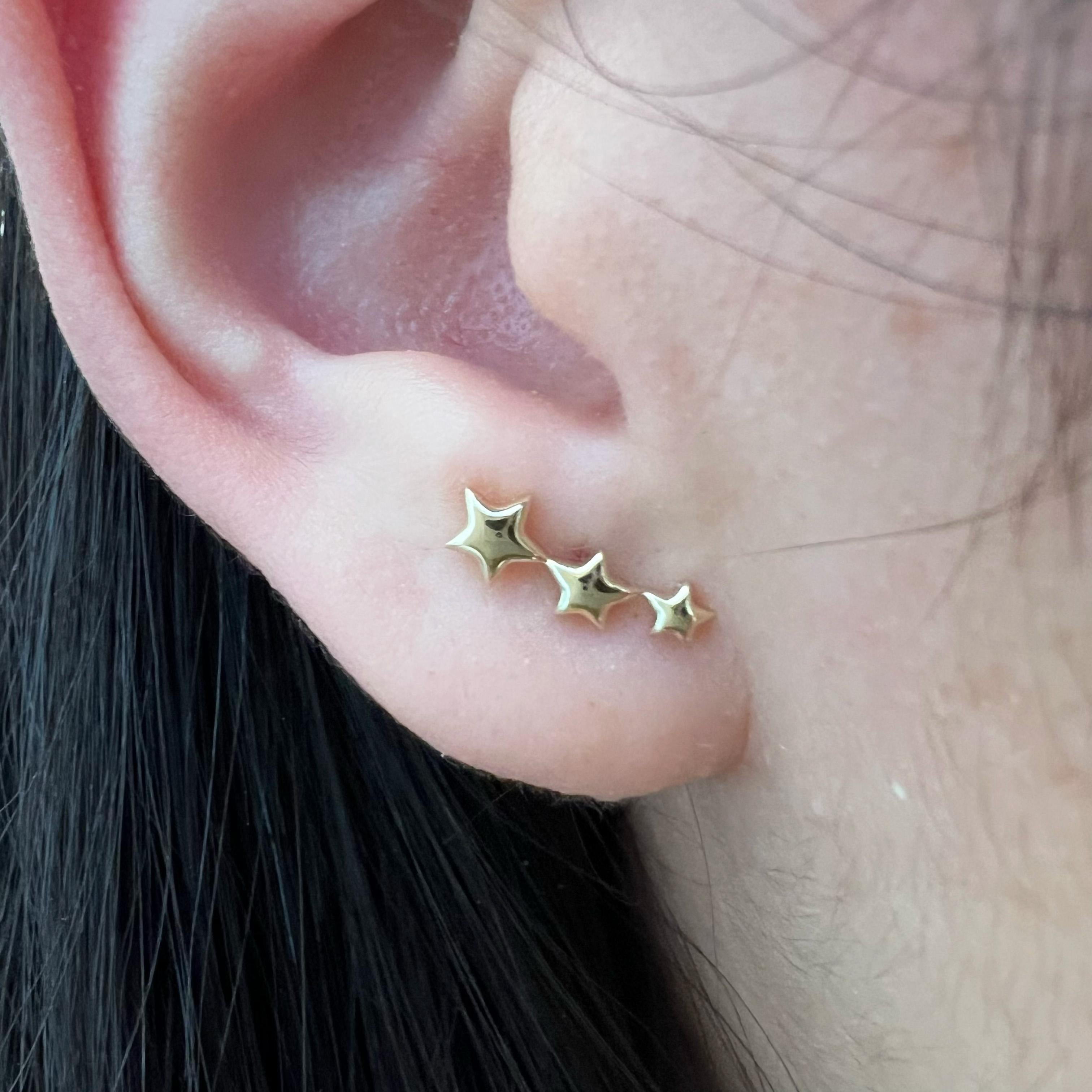 Contemporary Triple Star Single Stud Earring in Solid 14k Yellow Gold EGS14014Y4JJJ LV For Sale