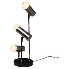 Lampada da tavolo a triplo stelo NO AGE di SIS