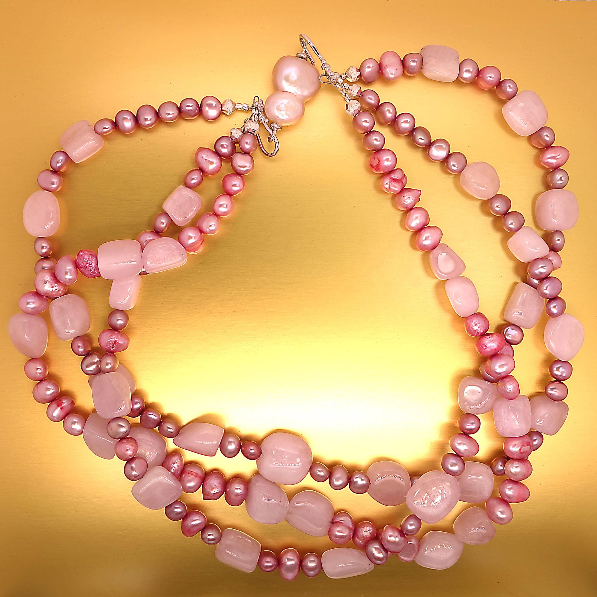 Triple Strand Pink Pearl and Kunzite Necklace In New Condition In Raleigh, NC