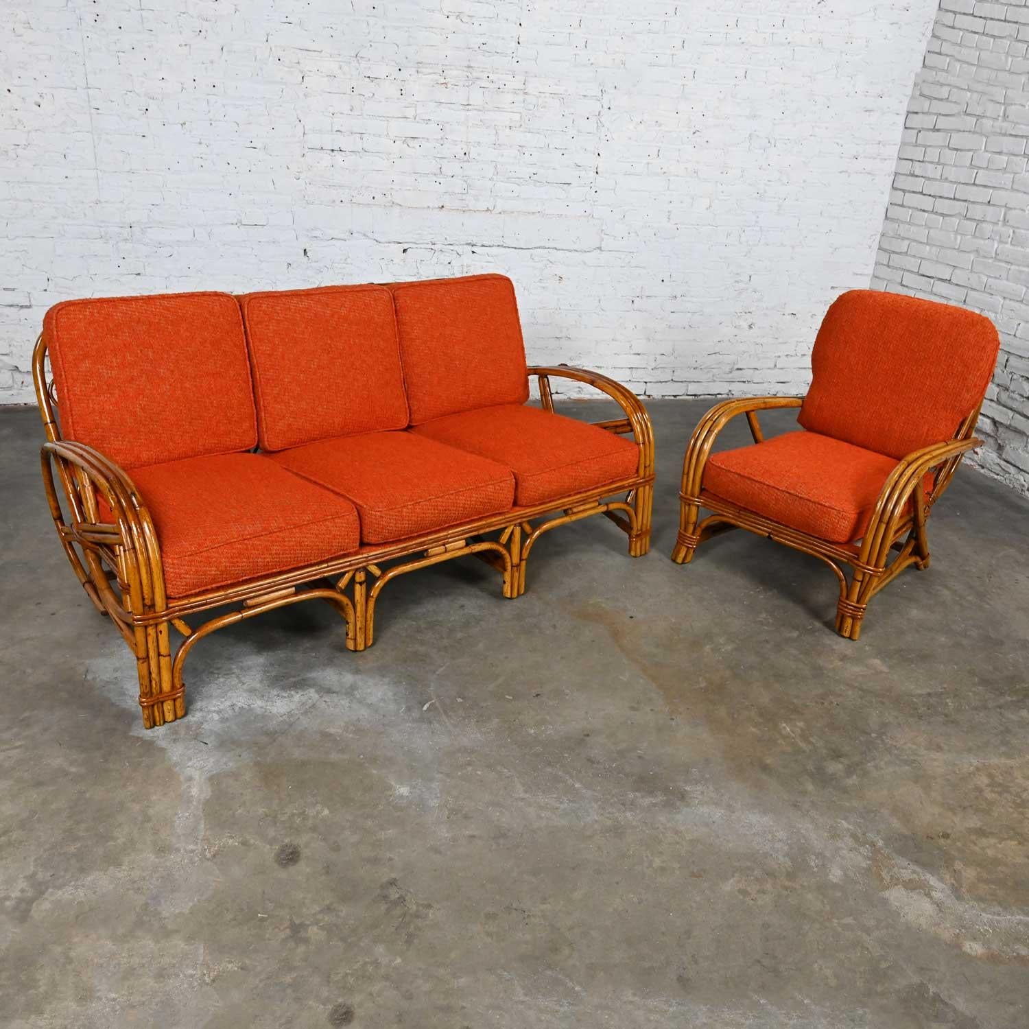 Dreireihiges Rattan-Sofa und Stuhl mit orangefarbenen Stoffkissen im Wakefield-Stil im Angebot 12