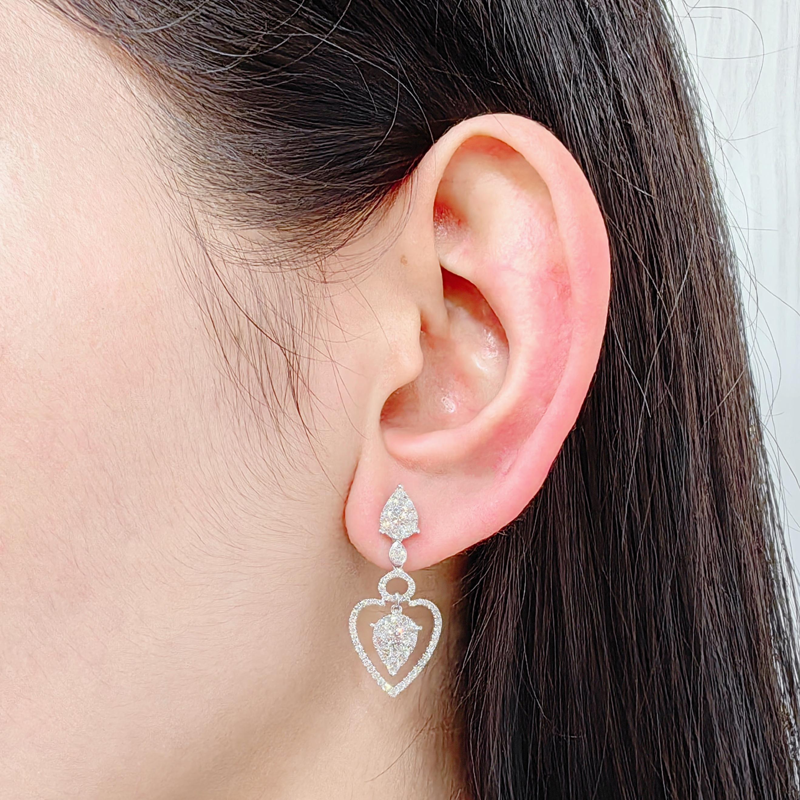 Triple Teardrop 1.69 Carat Diamond Dangling Earrings in 18K White Gold For Sale 10