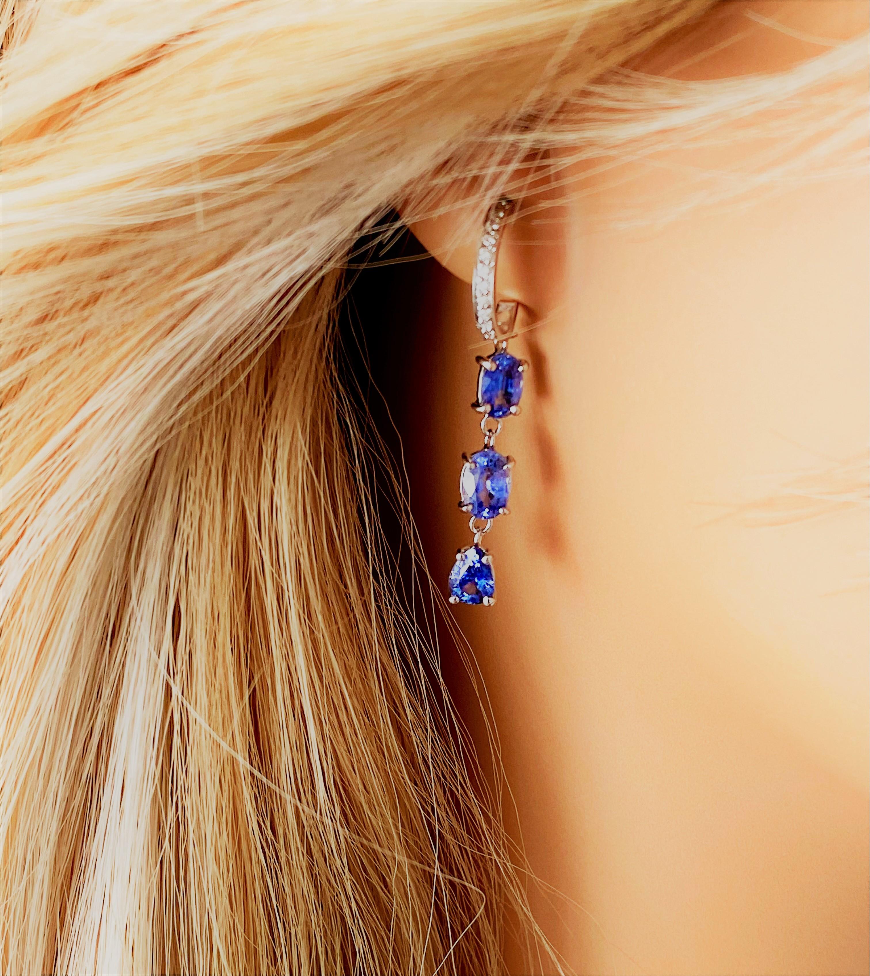 Contemporary Triple Tiered Ceylon Blue Sapphires and Diamonds White Gold Drop Hoop Earrings