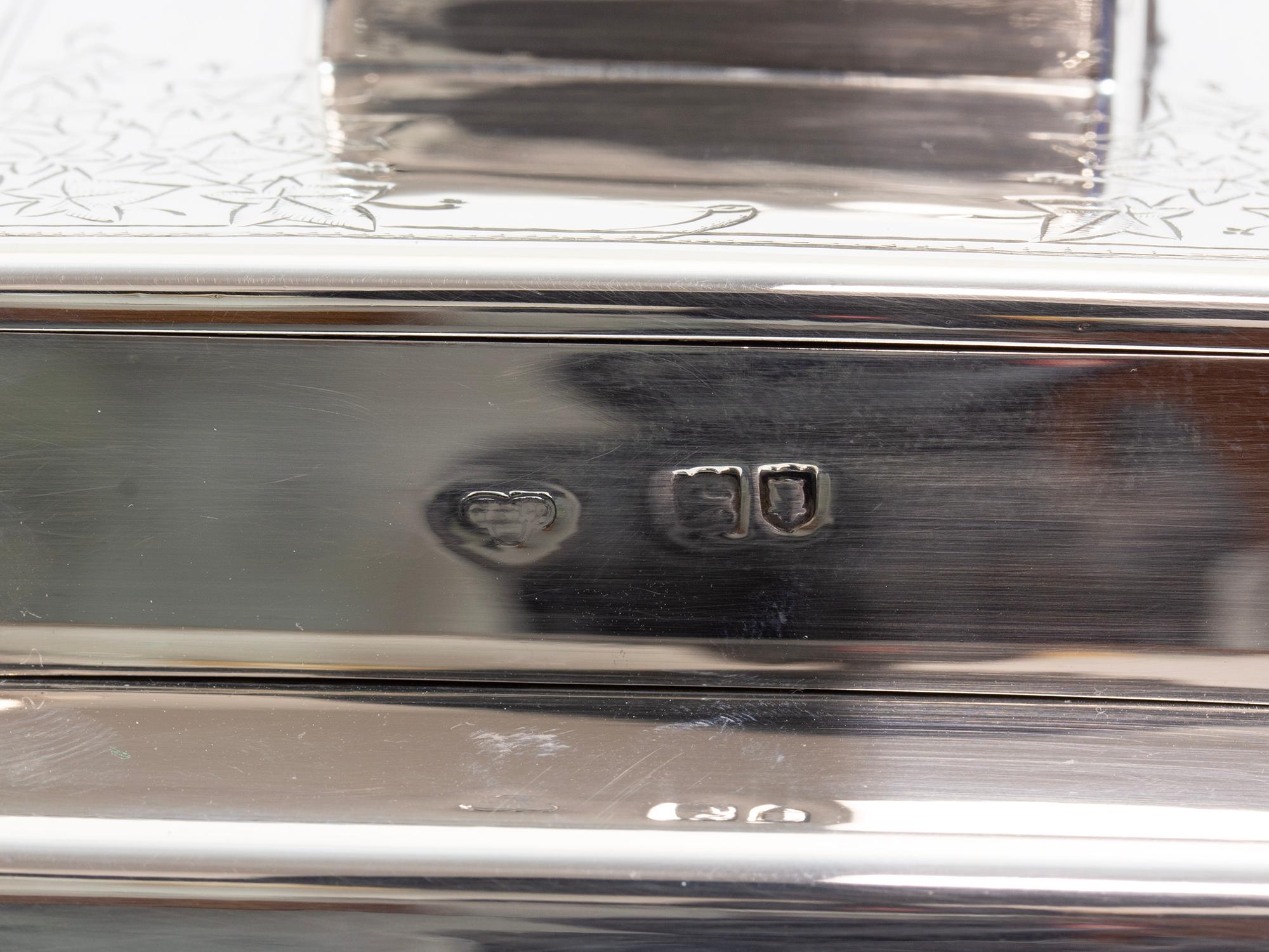 Triple Tiered Silver Smokers Compendium by Goldsmiths and Silversmiths Company For Sale 5
