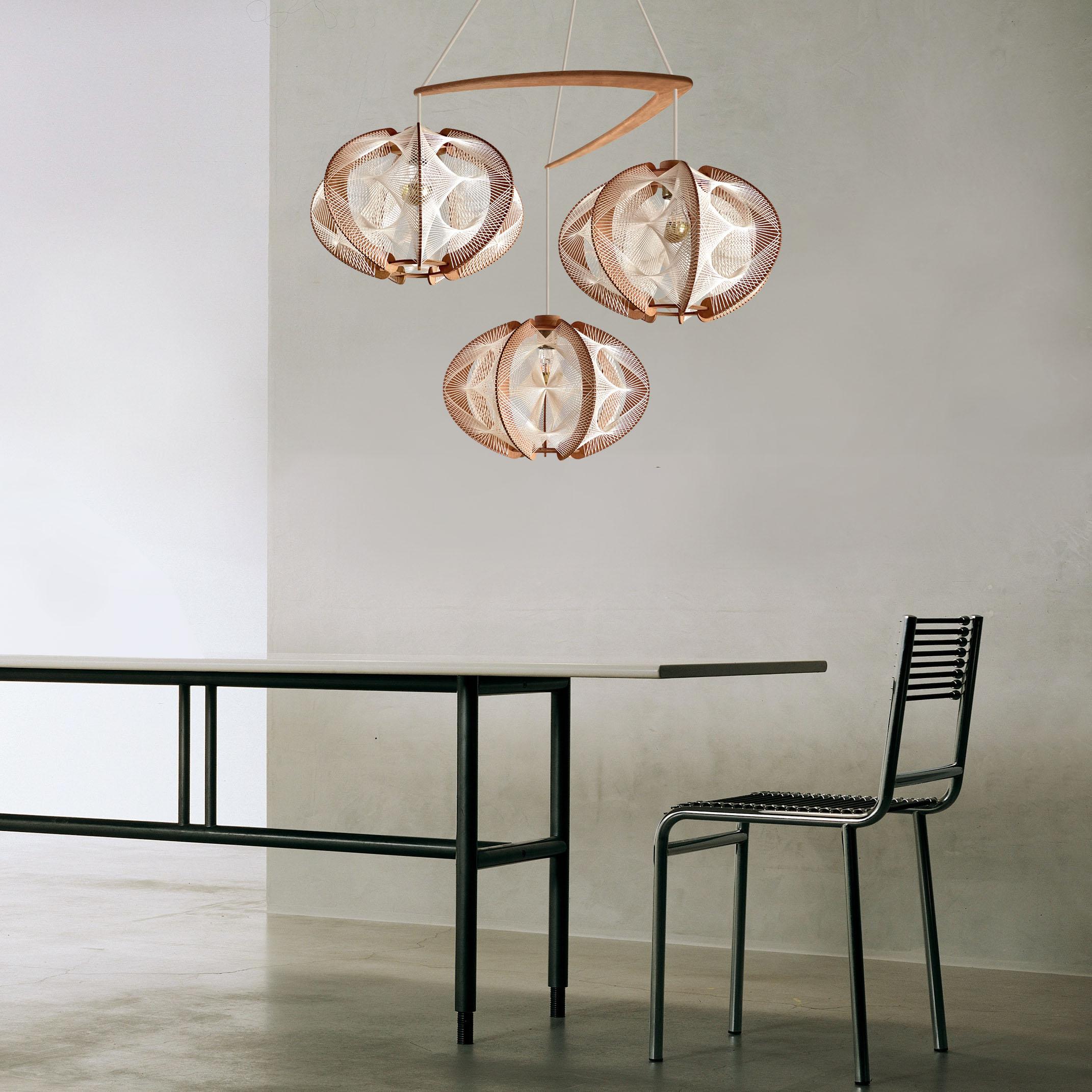 Francese Lampadario Echino Triple Twist di LAFABLIGHT in vendita