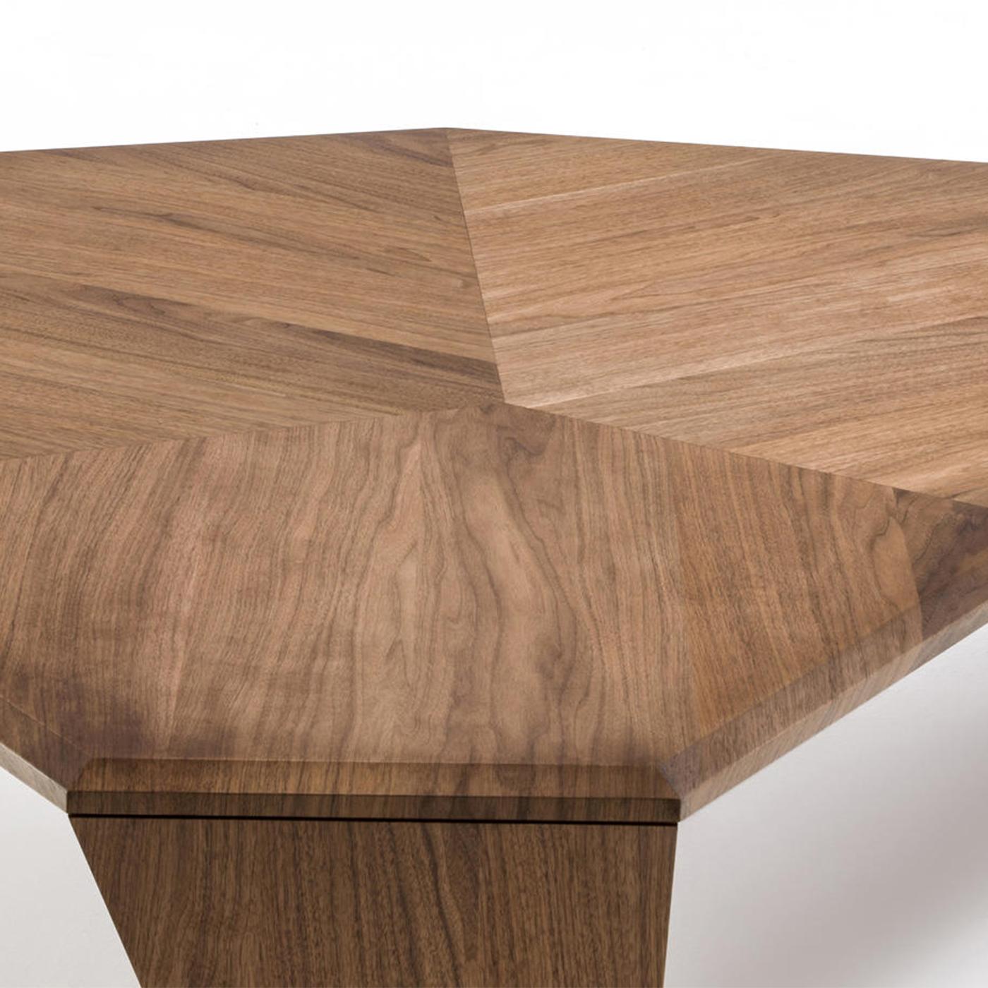 Contemporary Triple Walnut Set of 2 Coffee Table For Sale
