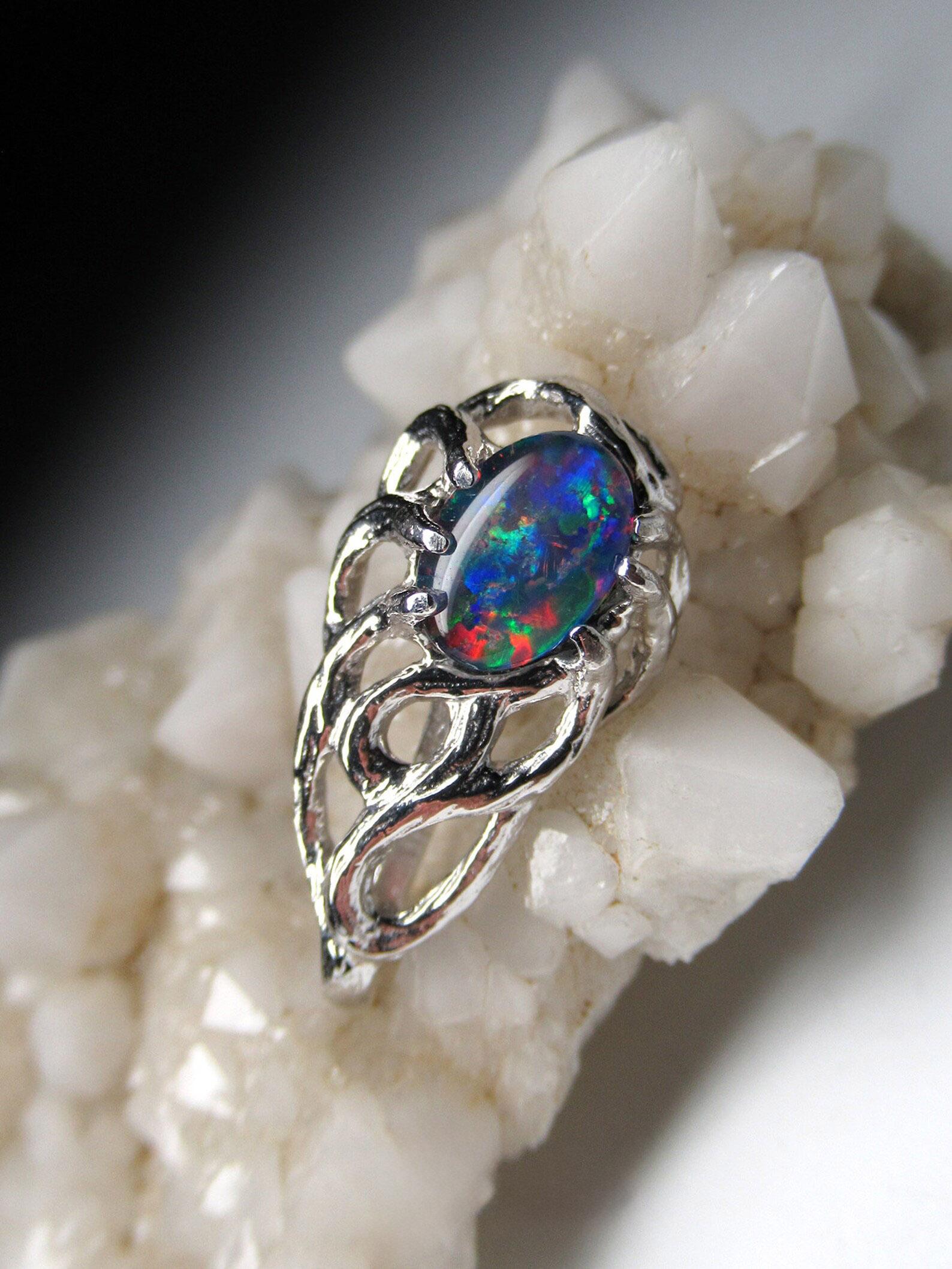 Ciondolo d'argento con opale tripletta Gemma naturale multicolore arcobaleno rosso blu In condizioni Nuovo in vendita a Berlin, DE