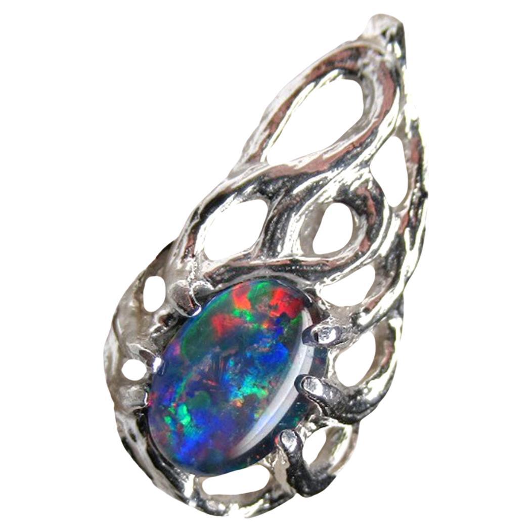 Ciondolo d'argento con opale tripletta Gemma naturale multicolore arcobaleno rosso blu in vendita