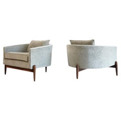 Tripod Barrelback Lounge Chairs in Greige Linen, C. 1950s