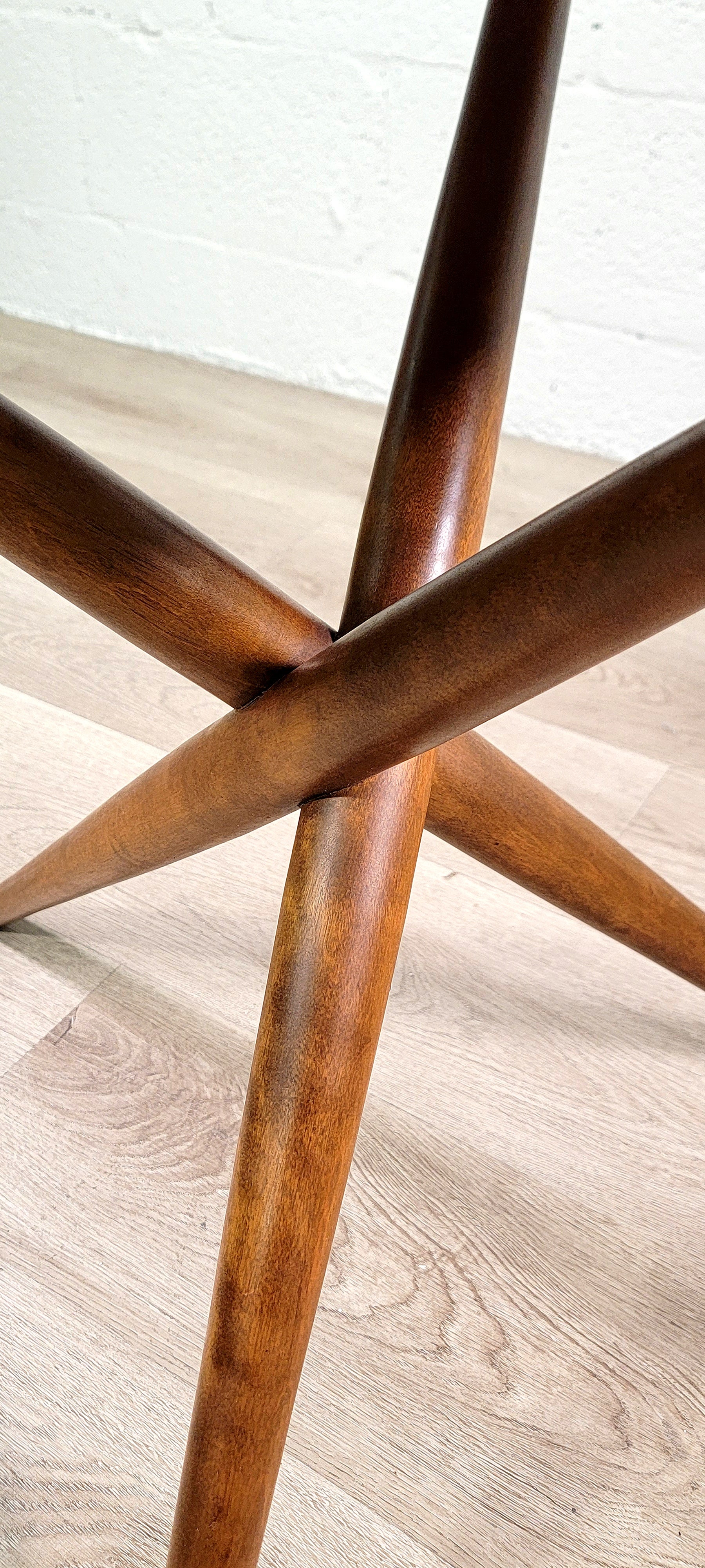 Tripod Base Lamp Table by T.H. Robsjohn-Gibbings for Widdicomb In Good Condition In Miami, FL