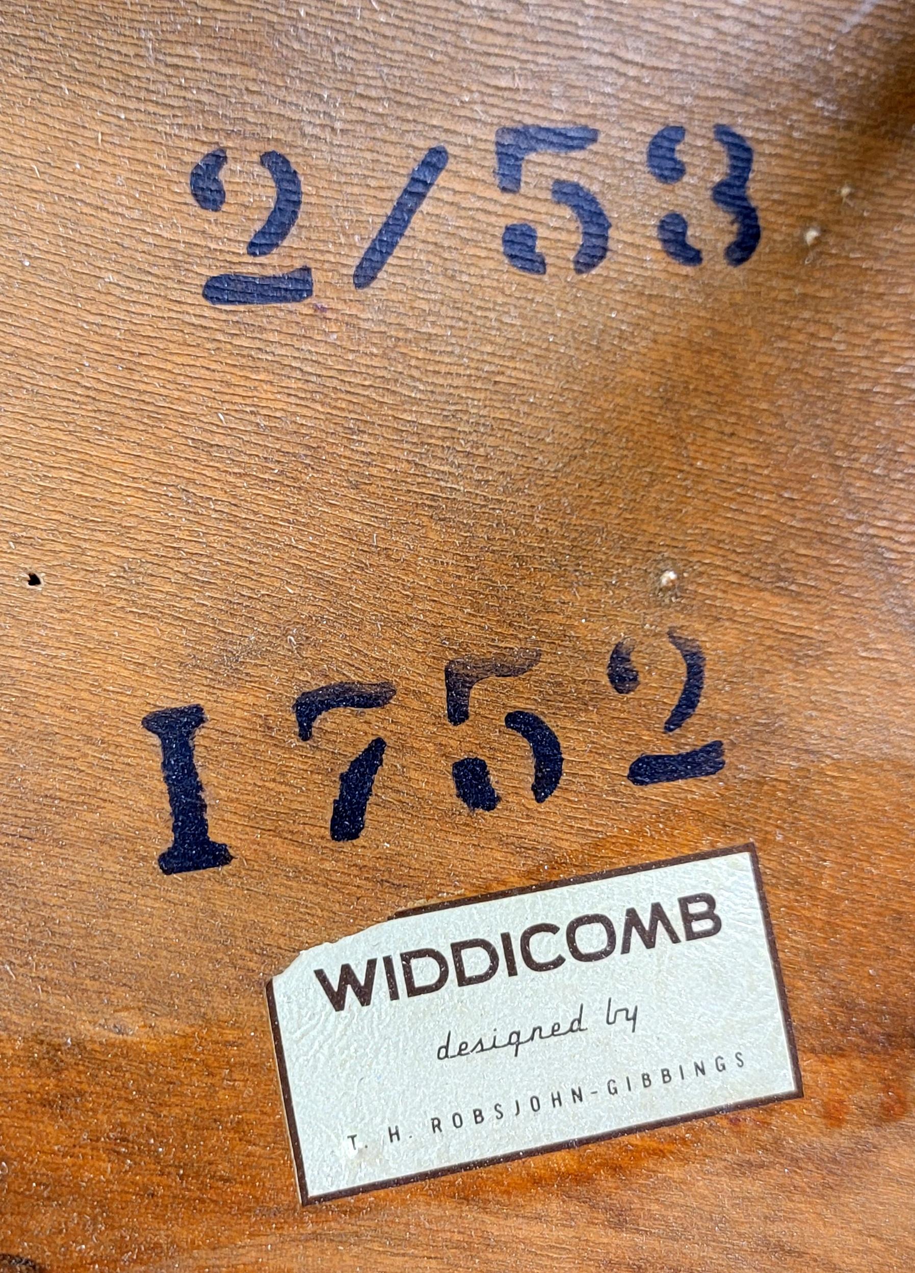 Milieu du XXe siècle Lampe à trois pieds de T.H. Robsjohn-Gibbings pour Widdicomb en vente