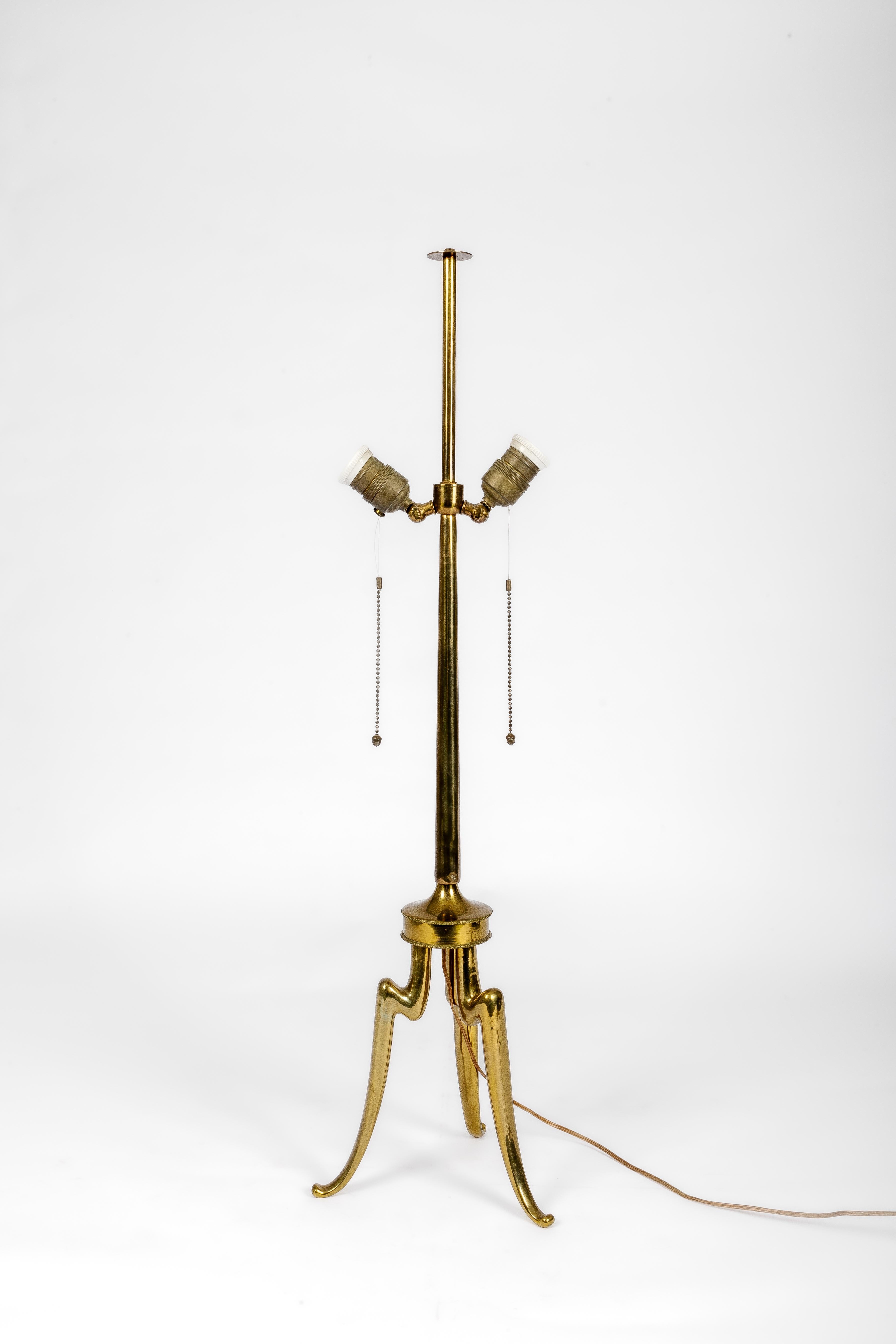 Hollywood Regency Tripod brass Maison Jansen-style table lamp For Sale