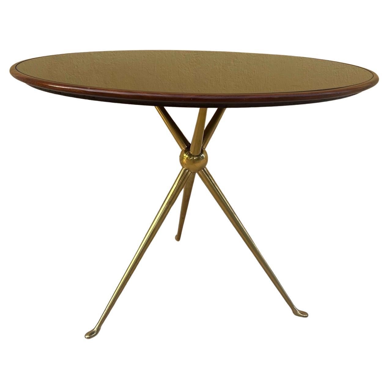 Table tripode en laiton, design Osvaldo Borsani,  Italie années 50