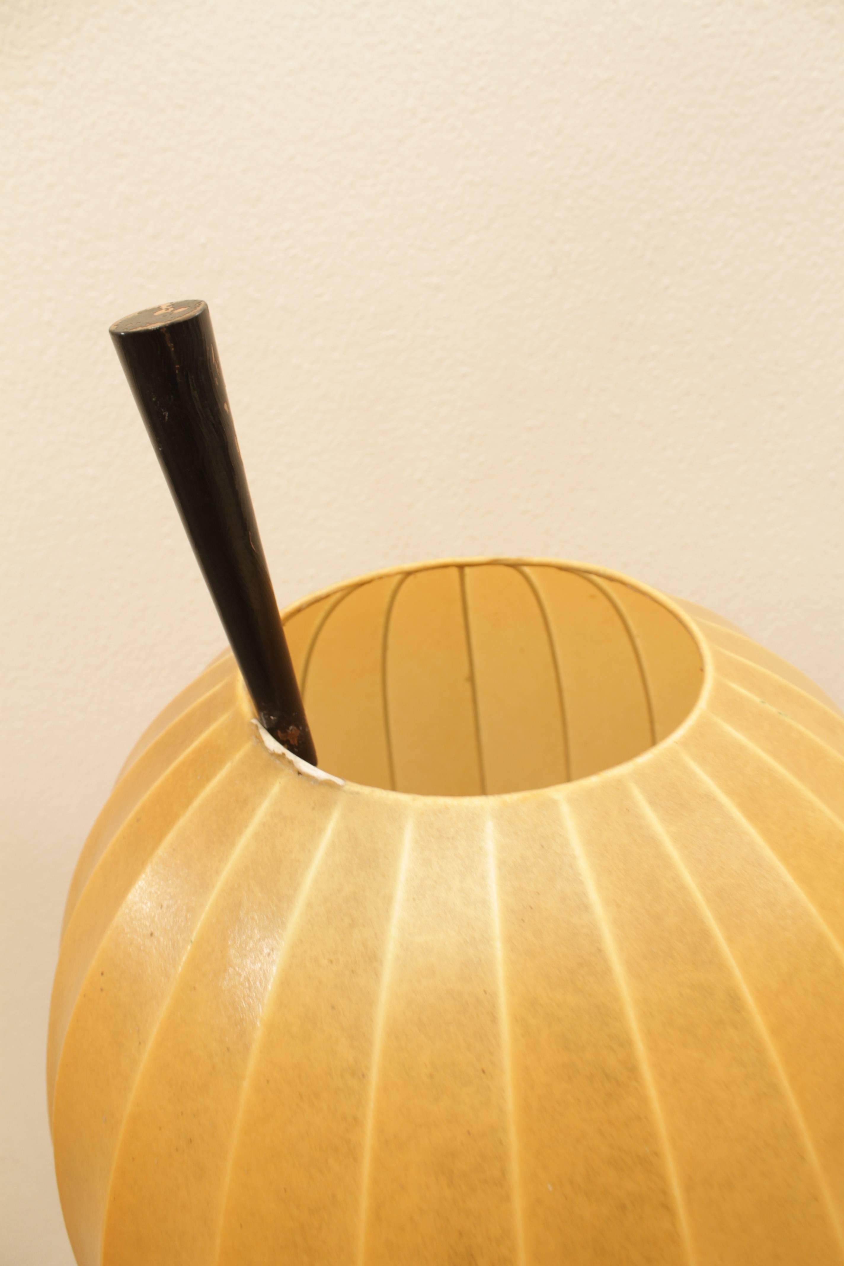 Tripod Cocoon Floor Lamp In Good Condition In Geneva, CH