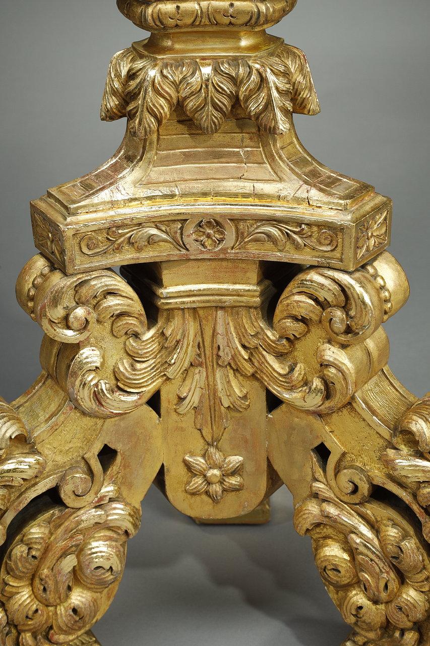colonne tripode en bois doré du 19ème siècle de style Louis XIV en vente 9