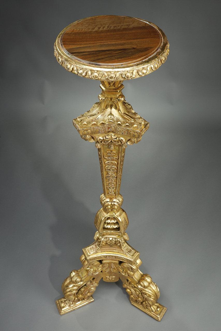 Français colonne tripode en bois doré du 19ème siècle de style Louis XIV en vente