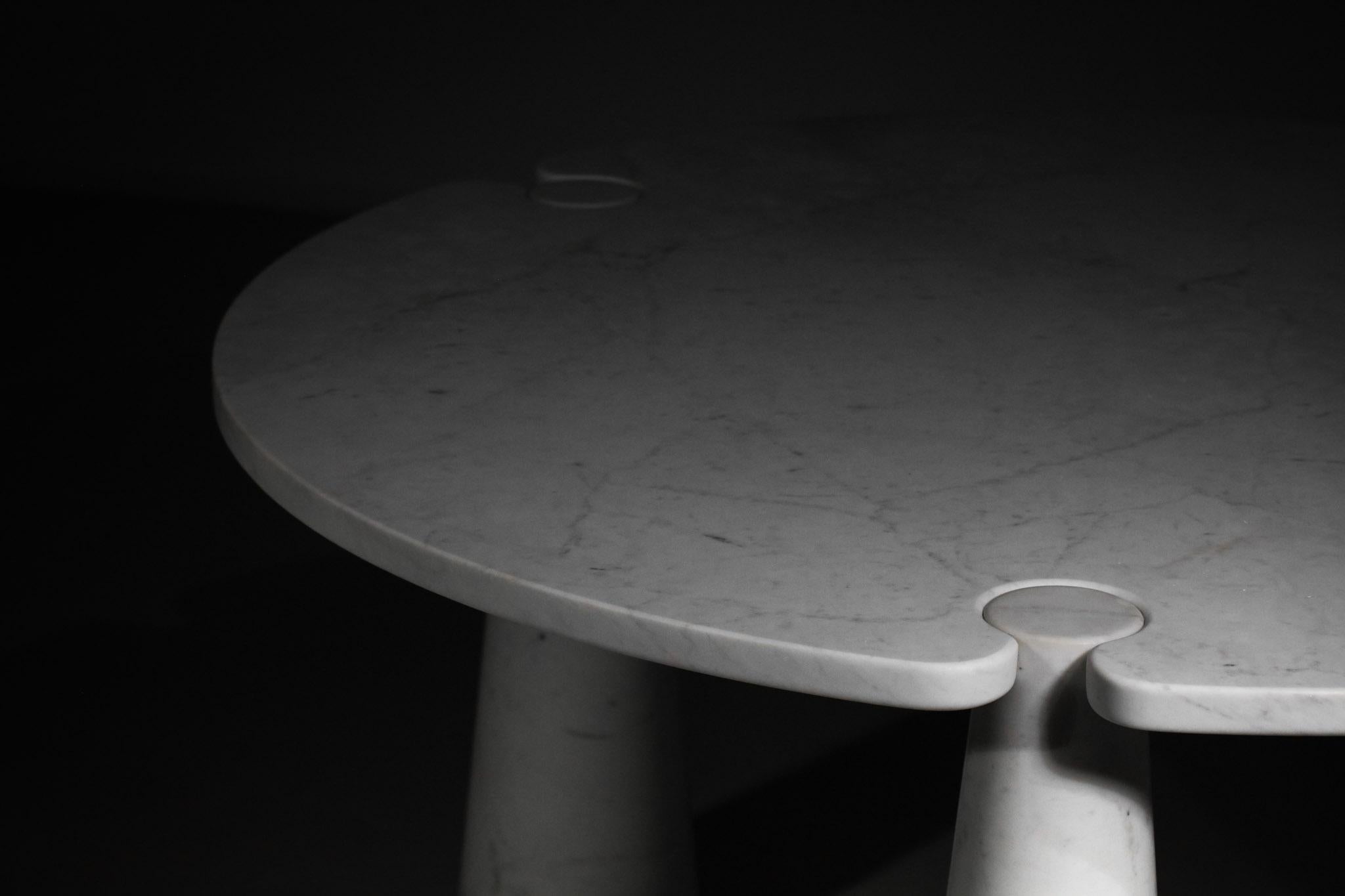 Tripod Dining Table in Carrara Marble Angelo Mangiarotti Model Eros For Sale 13