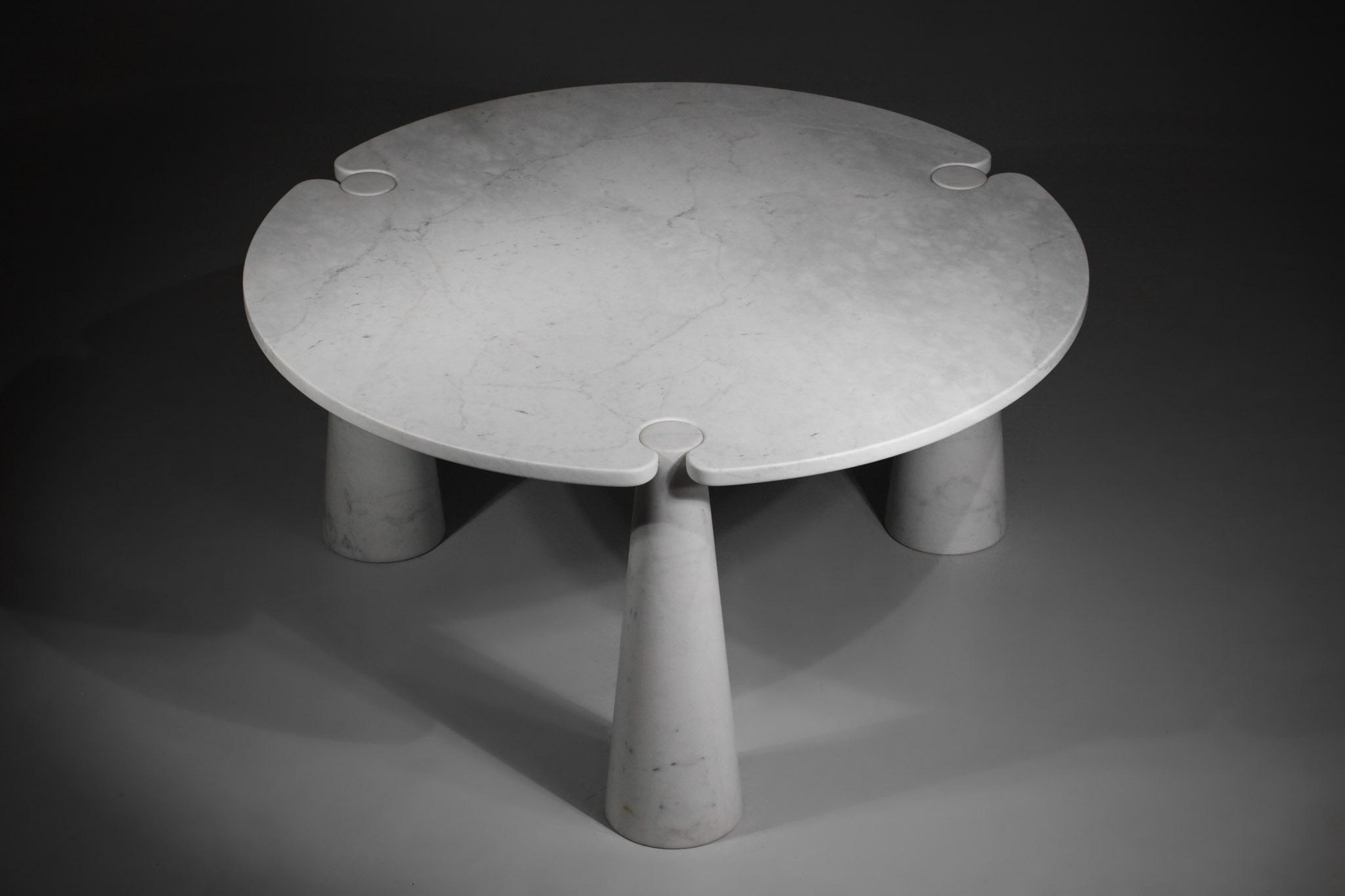 Tripod Dining Table in Carrara Marble Angelo Mangiarotti Model Eros For Sale 14