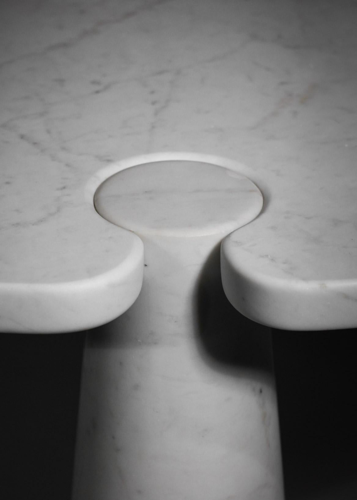 Italian Tripod Dining Table in Carrara Marble Angelo Mangiarotti Model Eros For Sale