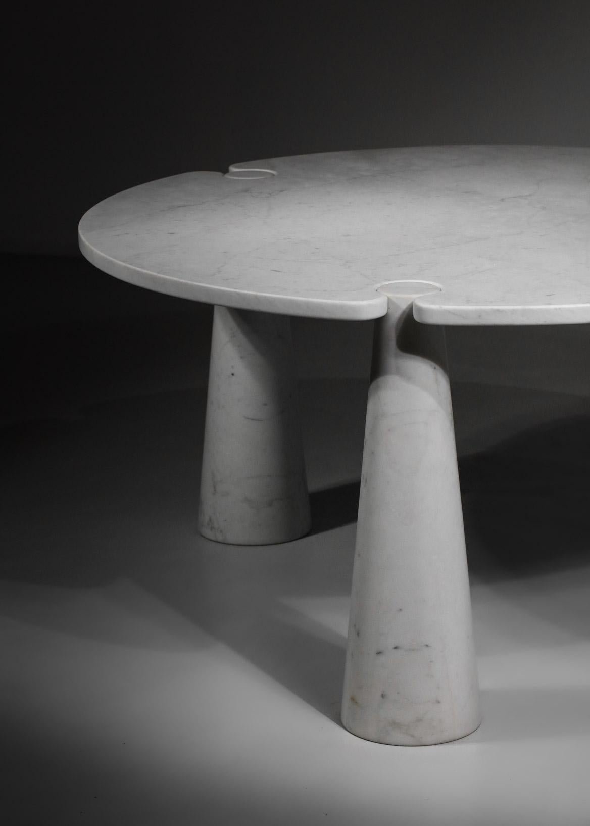 Tripod Dining Table in Carrara Marble Angelo Mangiarotti Model Eros For Sale 2