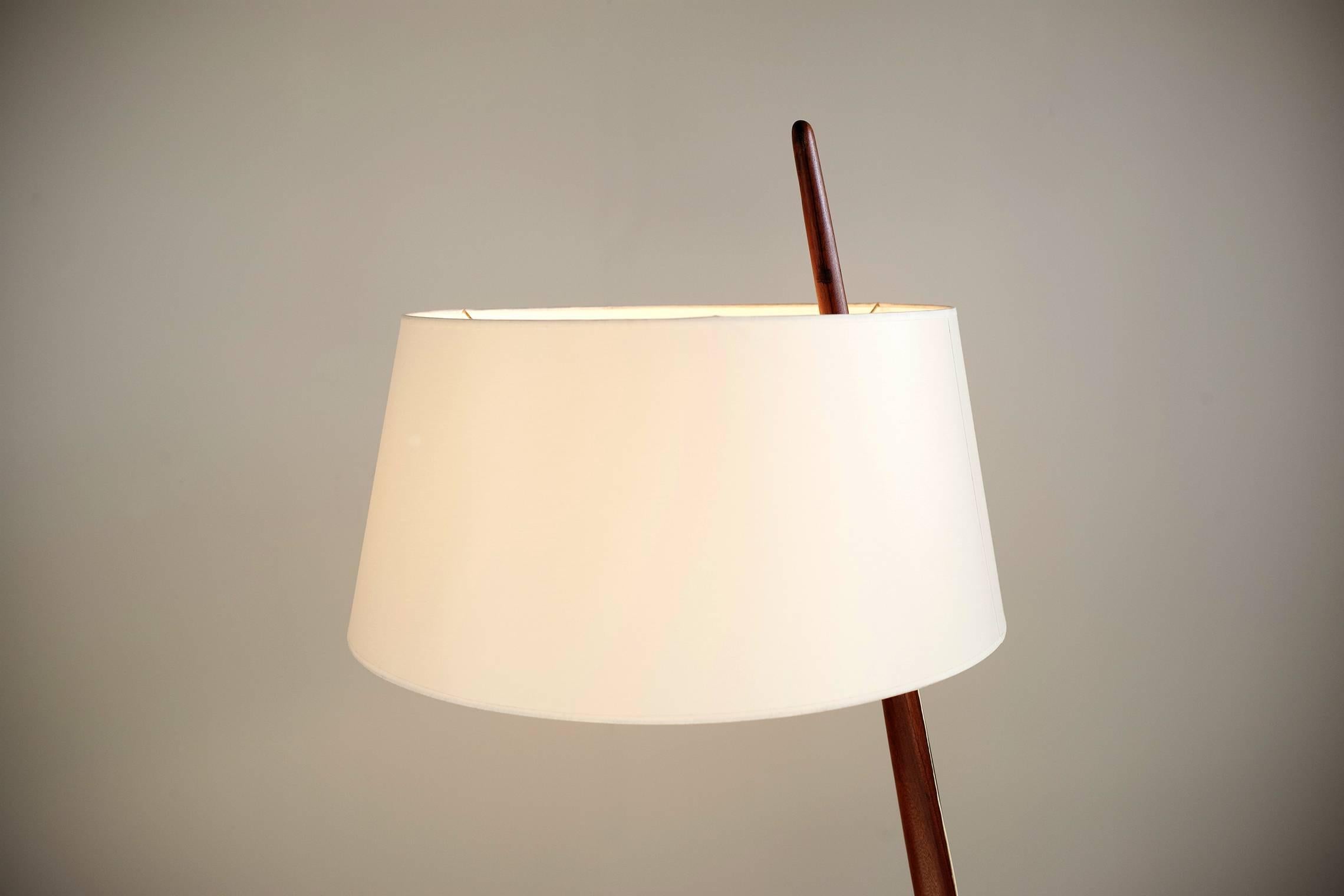 Milieu du XXe siècle Lampadaire tripode de Jean Rispal:: France:: 1950