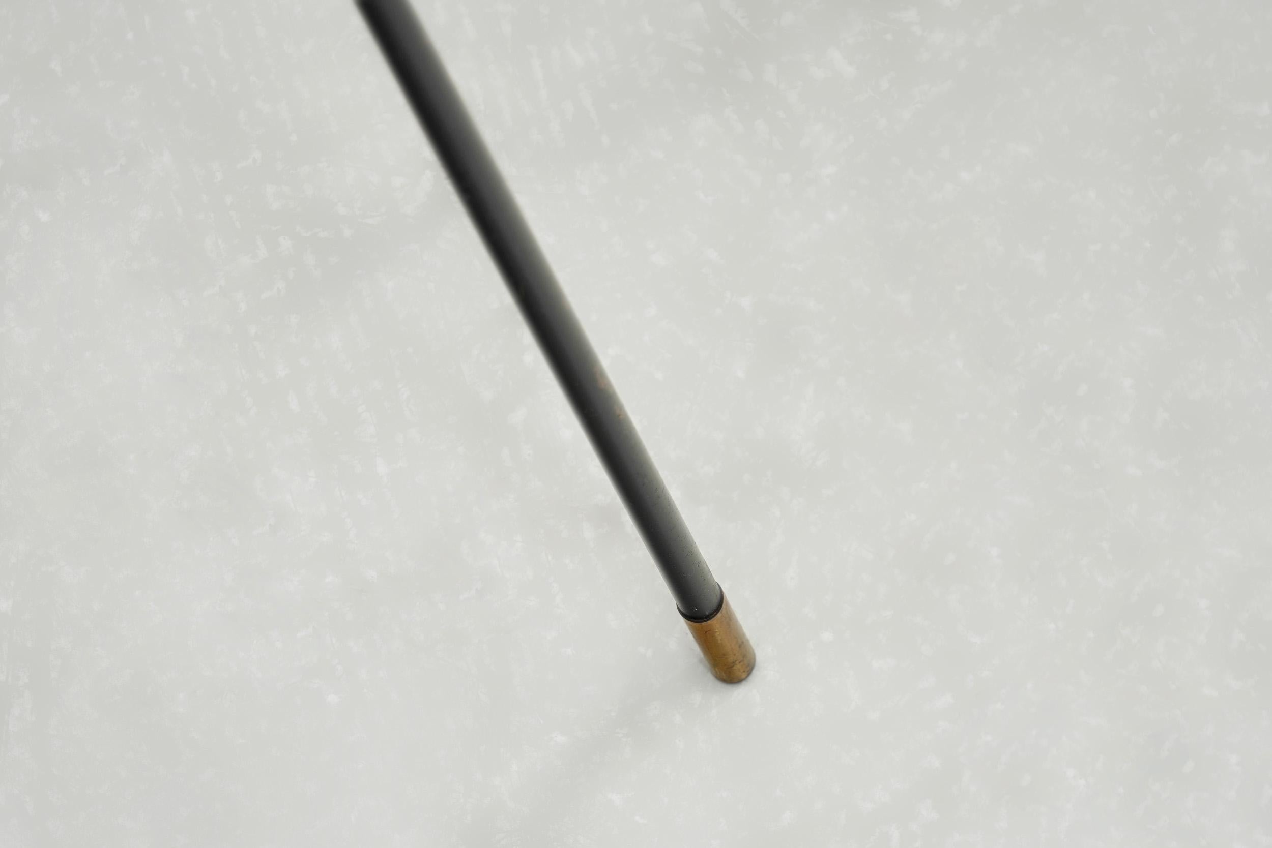 Lámpara de pie trípode de Svend Aage Holm Sørensen (Attr.), Dinamarca hacia 1960 en venta 11