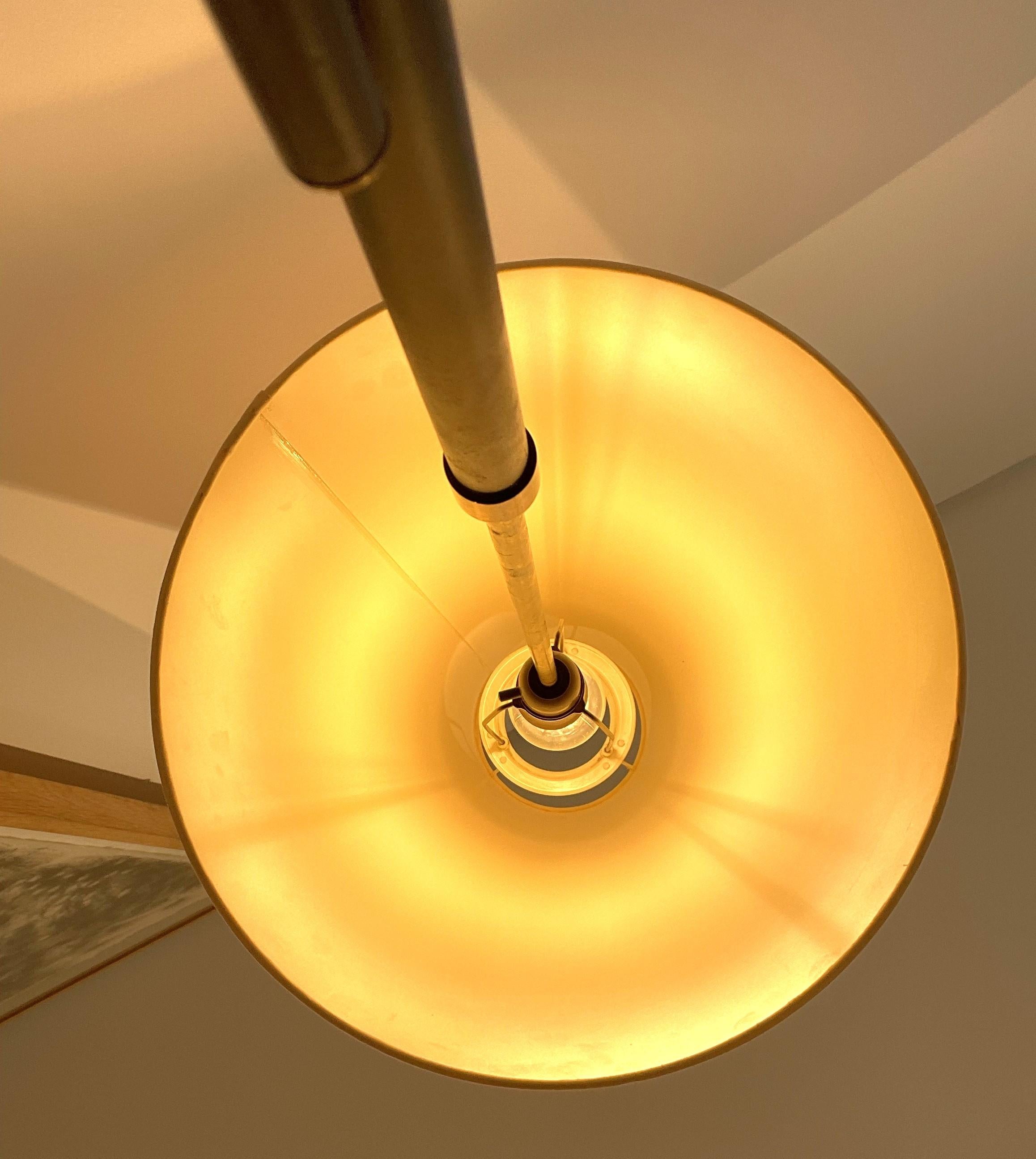 Tripod floor lamp Holm Sørensen In Good Condition For Sale In PARIS, FR