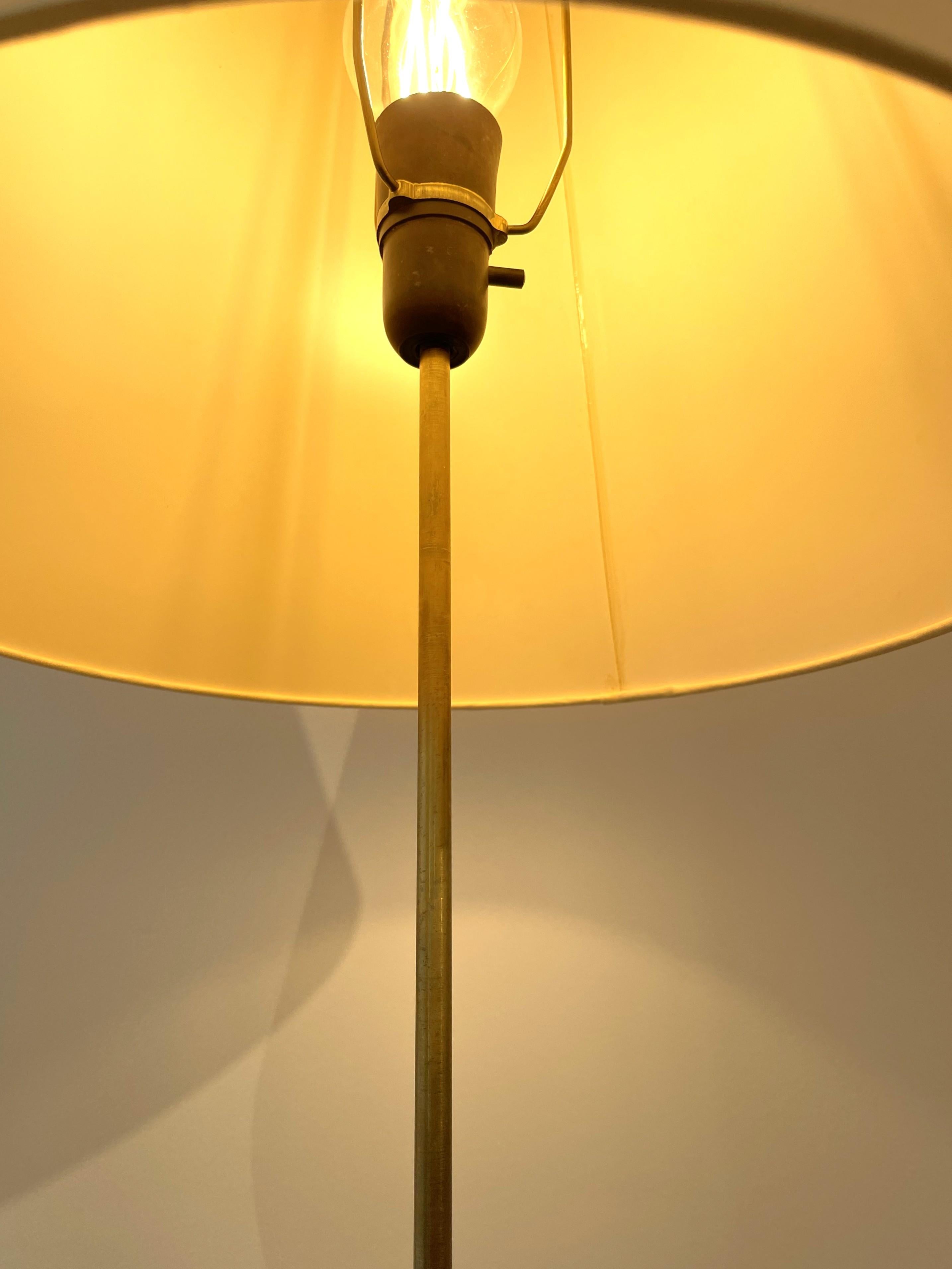 Mid-20th Century Tripod floor lamp Holm Sørensen For Sale