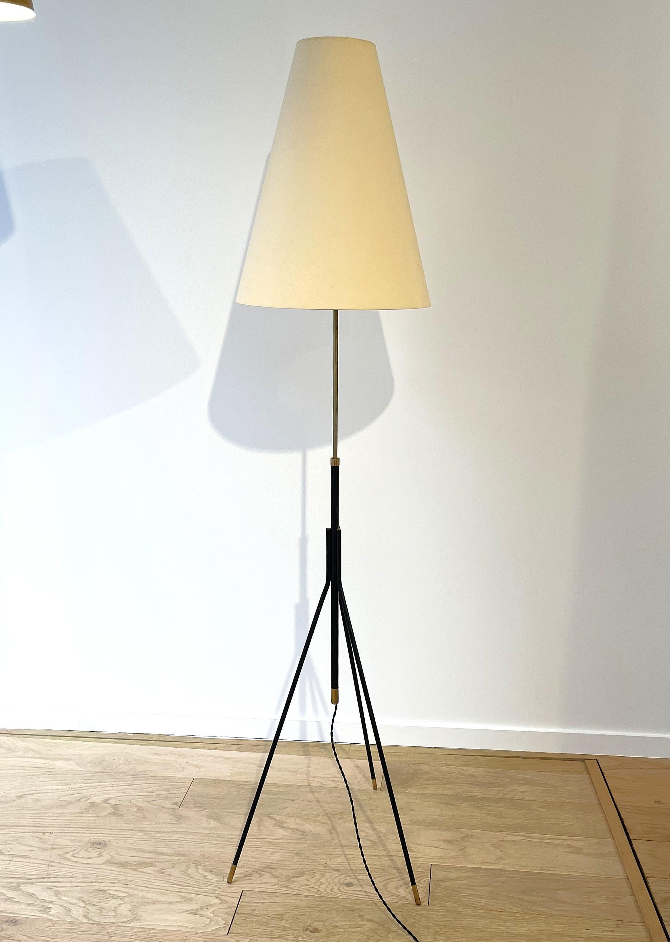 Tripod floor lamp Holm Sørensen For Sale 1