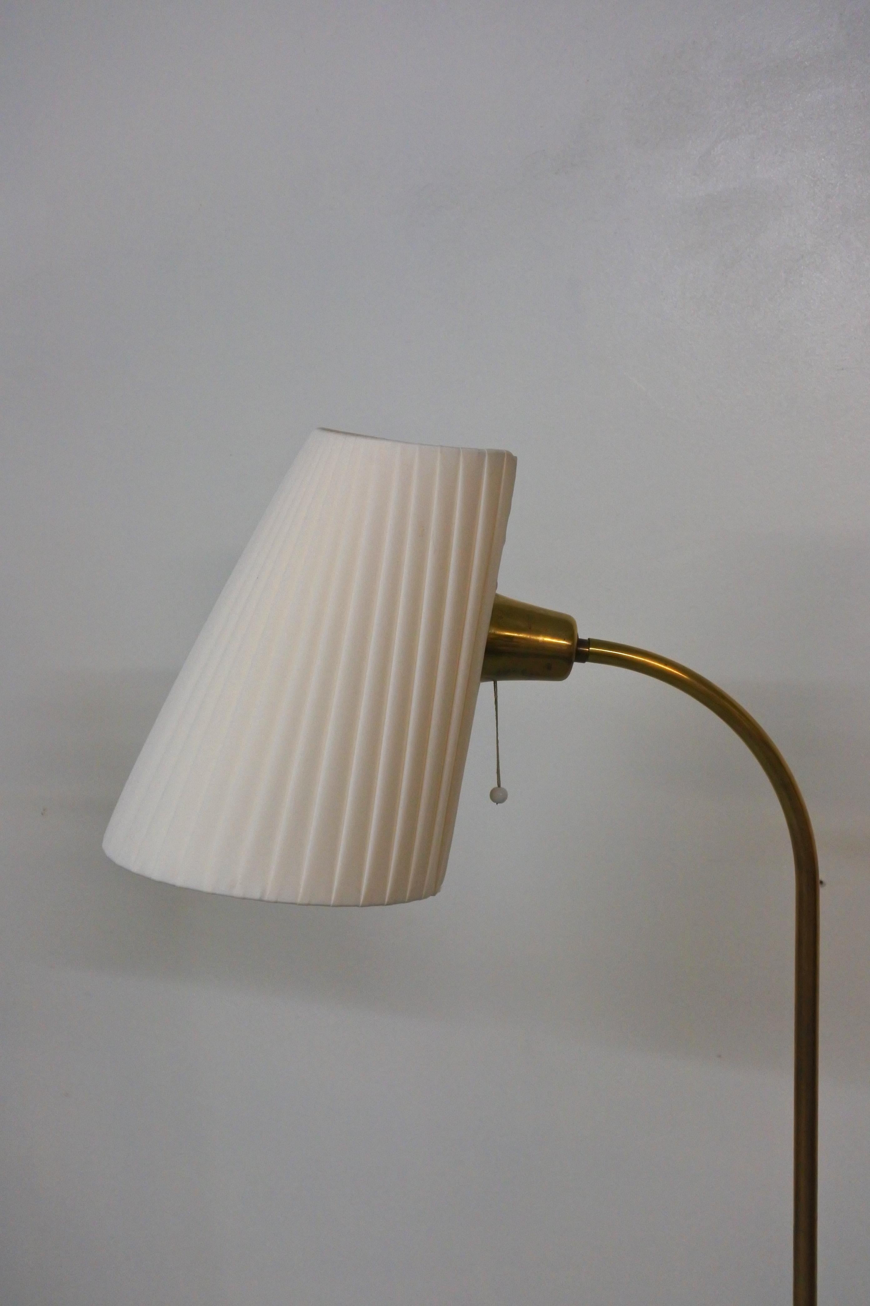Tripod Floor Lamps in Brass by Lisa Johansson-Pape & Orno, Finland 1950s For Sale 5