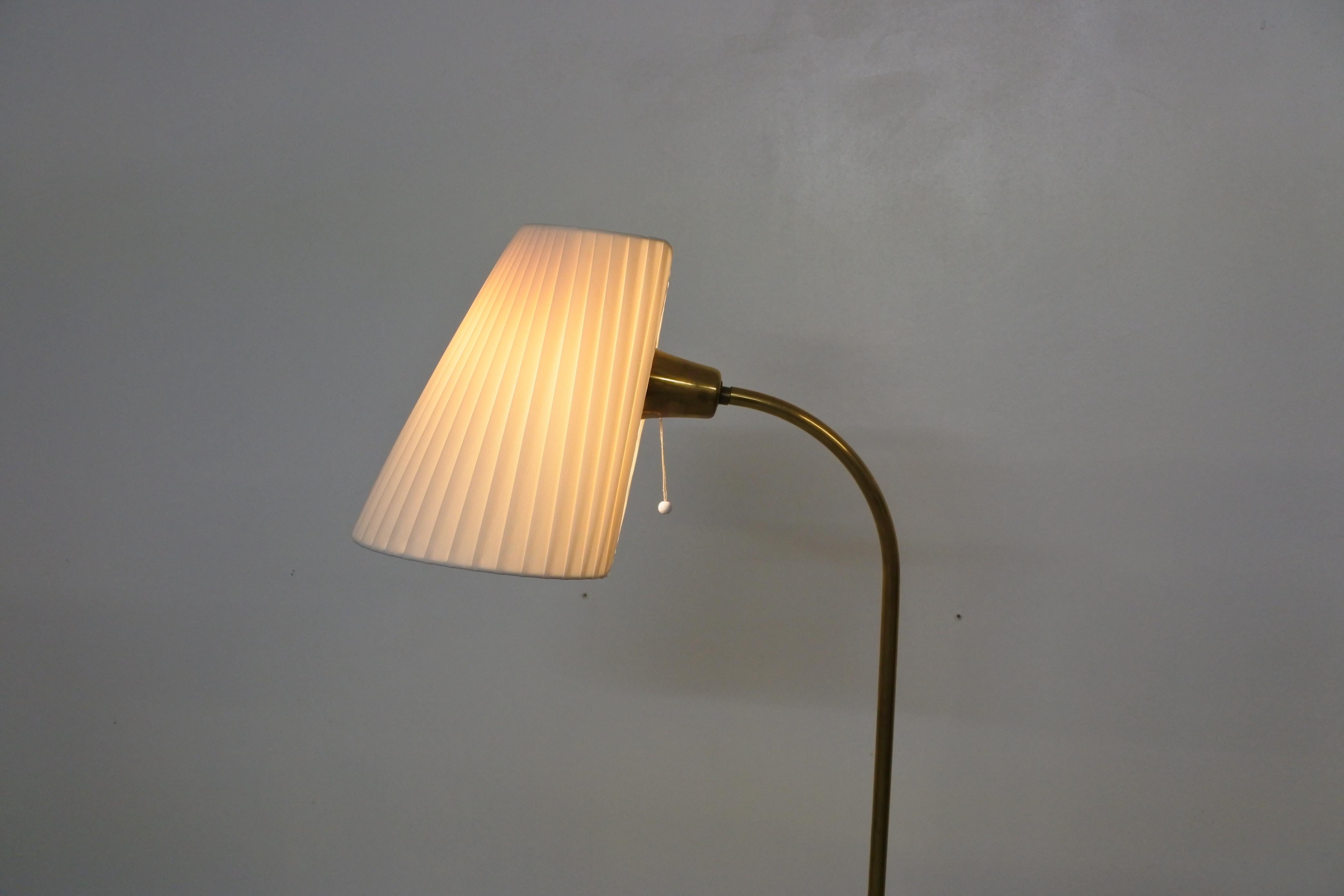 Tripod Floor Lamps in Brass by Lisa Johansson-Pape & Orno, Finland 1950s For Sale 6