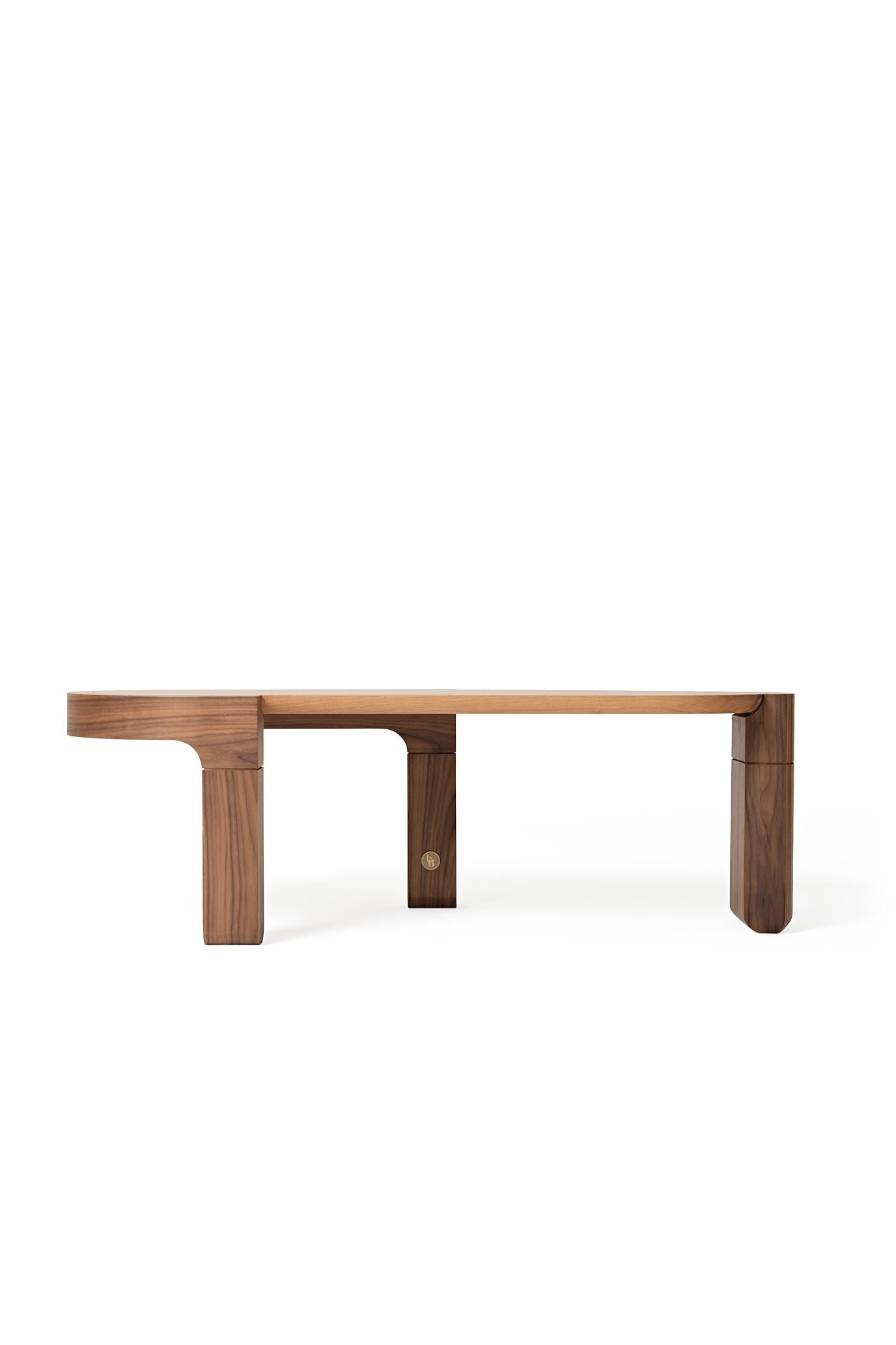 Scandinave moderne Table basse tripode en vente