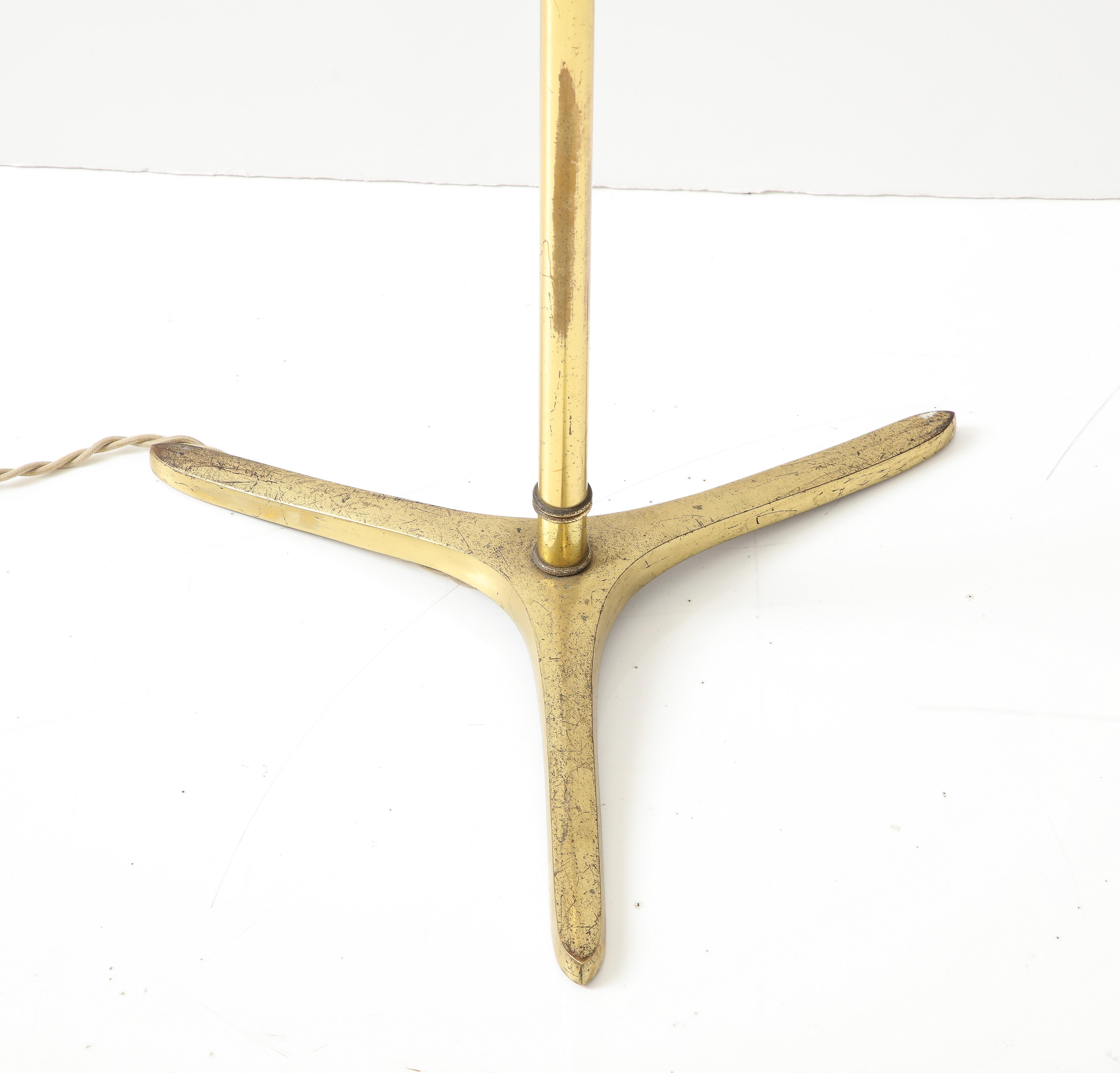 Tripod Gilt Bronze Floor Lamp Att. Riccardo Scarpa - Italy 1950s For Sale 8