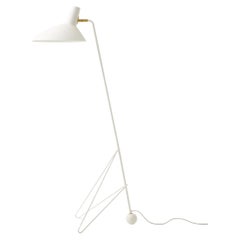 Tripod HM8 Floor Lamp, Matt White by Hvidt & Mølgaard for &Tradition