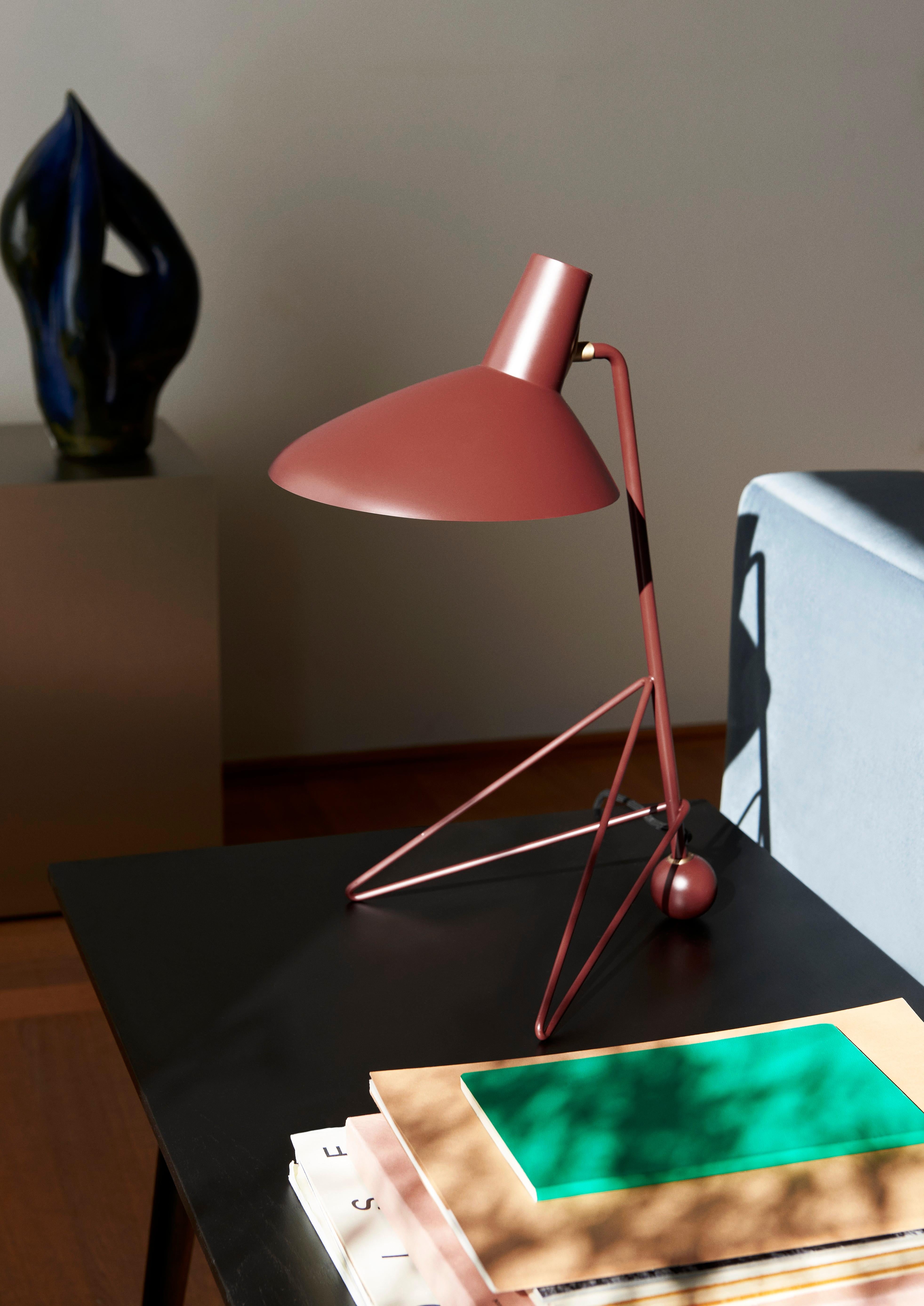 Scandinavian Modern Tripod Table Lamp, Maroon by Hvidt & Mølgaard for & Tradition For Sale