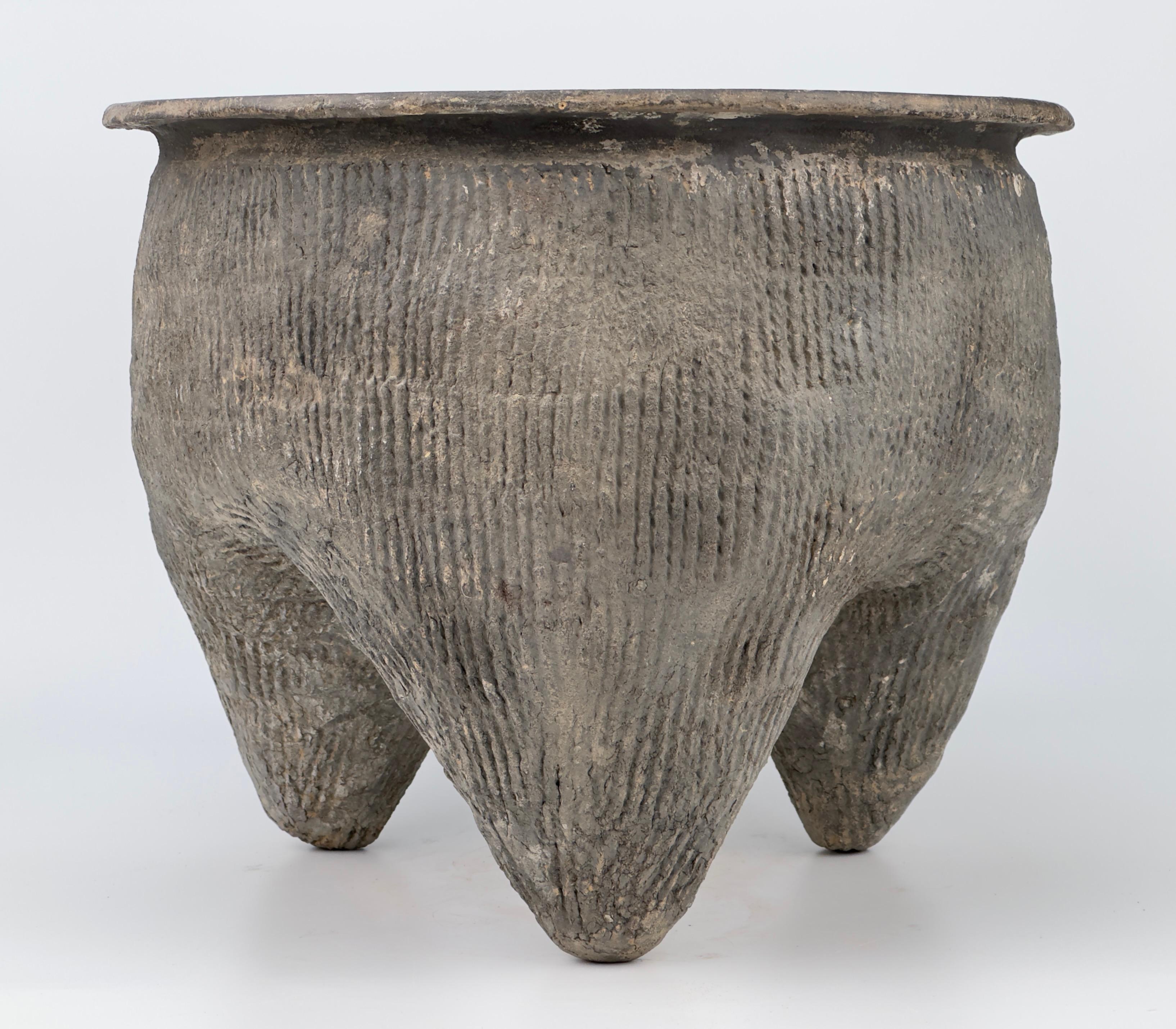 18th Century and Earlier Tripod in the shape of a bronze vessel li, Zhou or Shang dynasty For Sale