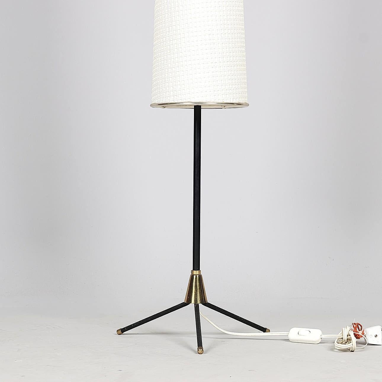 Metalwork Tripod lamp attributed to Svend Aage Holm Sørensen For Sale