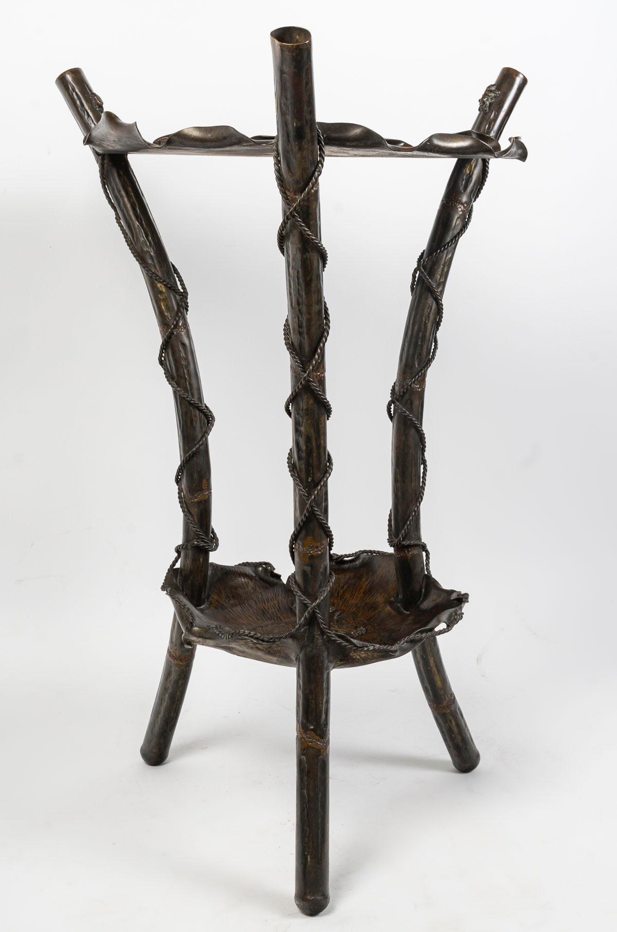 Tripod Pedestal Table with Double Bronze Tops, Japan, Meiji Period. 3