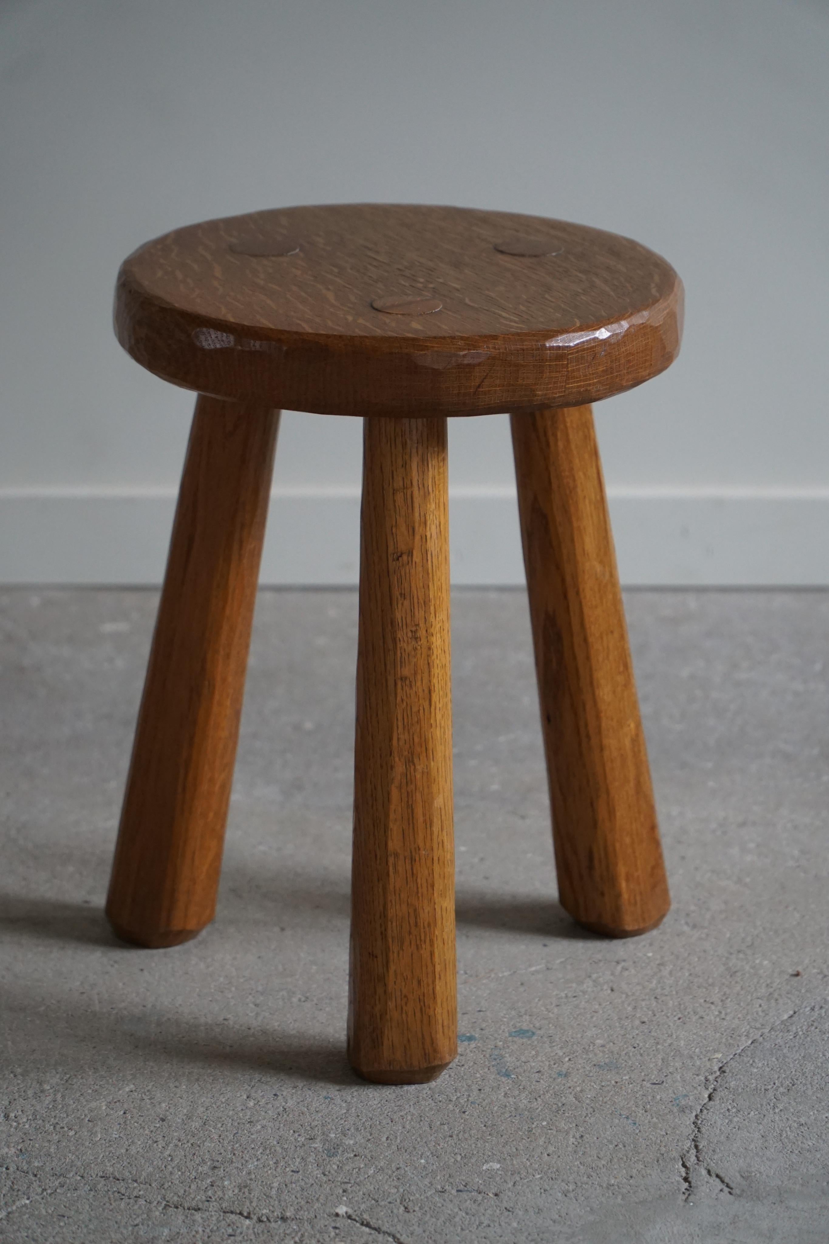 Tripod Stool in Solid Oak, by a Swedish Cabinetmaker, Midcentury, circa 1960s 4