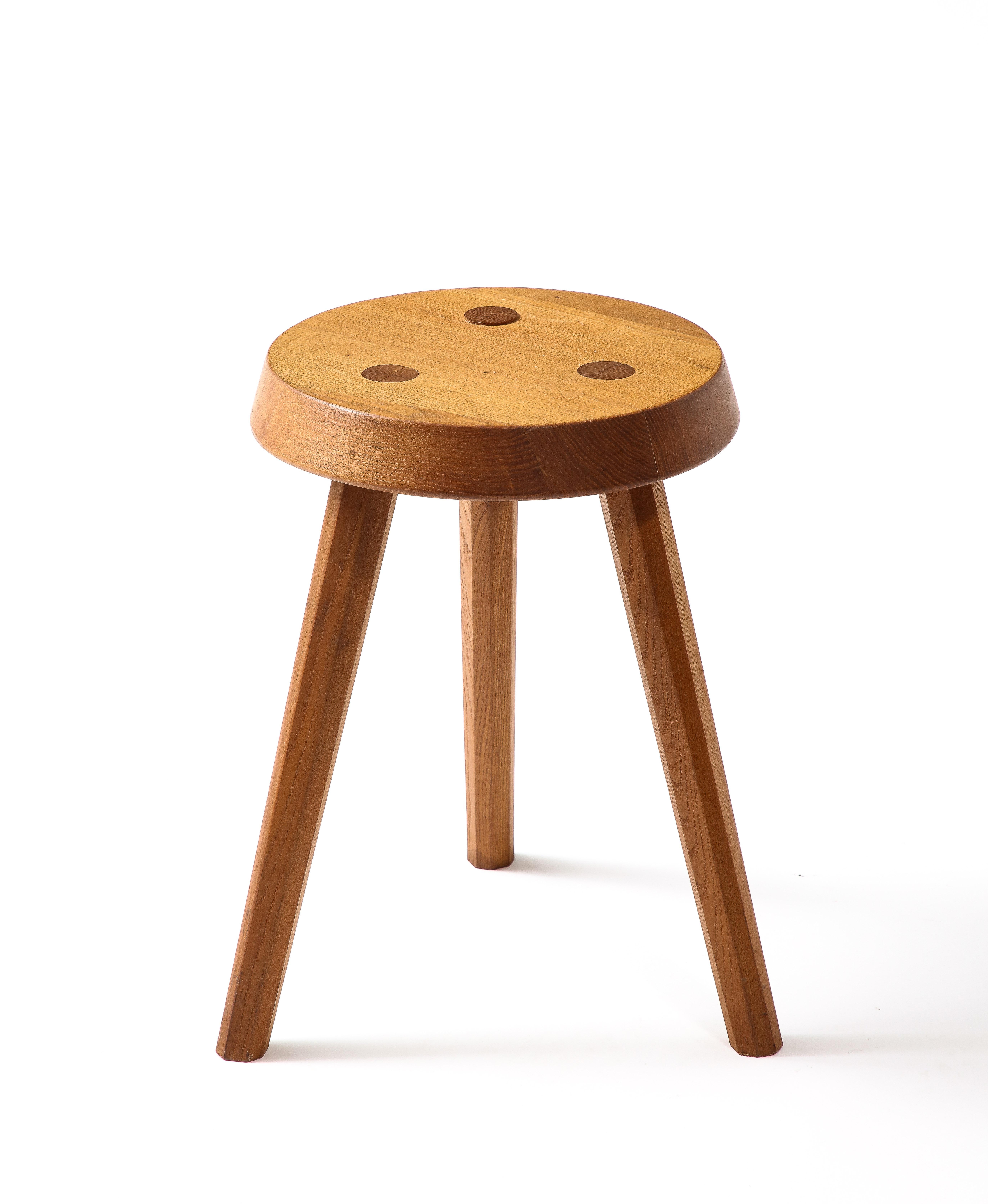 Tripod stool in the Manner of Perriand, France 1950s For Sale 1