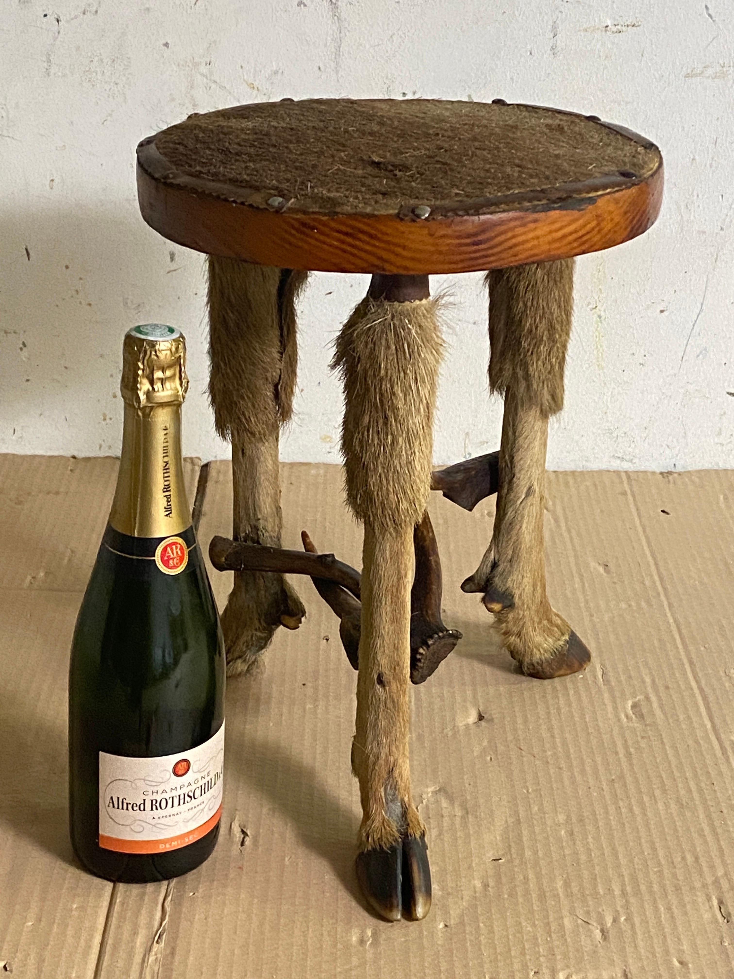 Tripod Stool Mountain Style Horn wood France 1970 For Sale 8