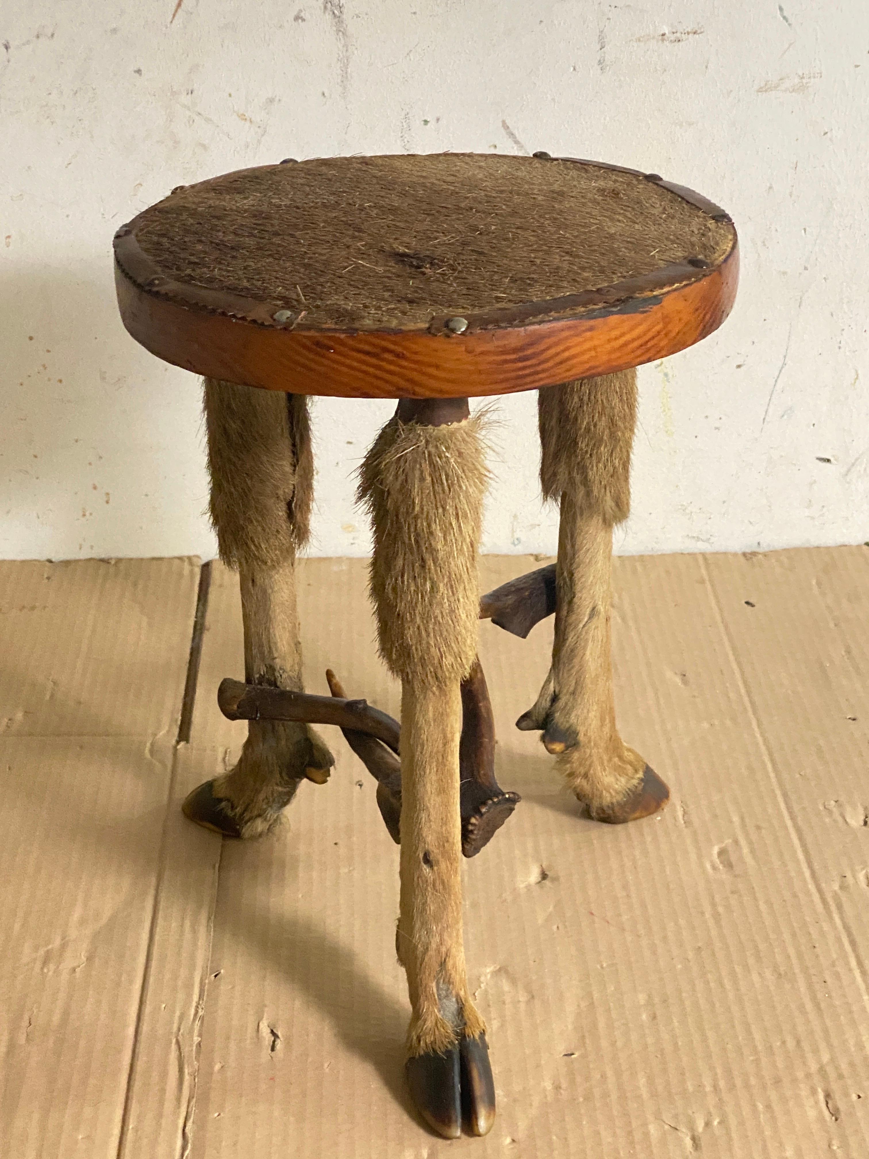 Tripod Stool Mountain Style Horn wood France 1970 For Sale 9