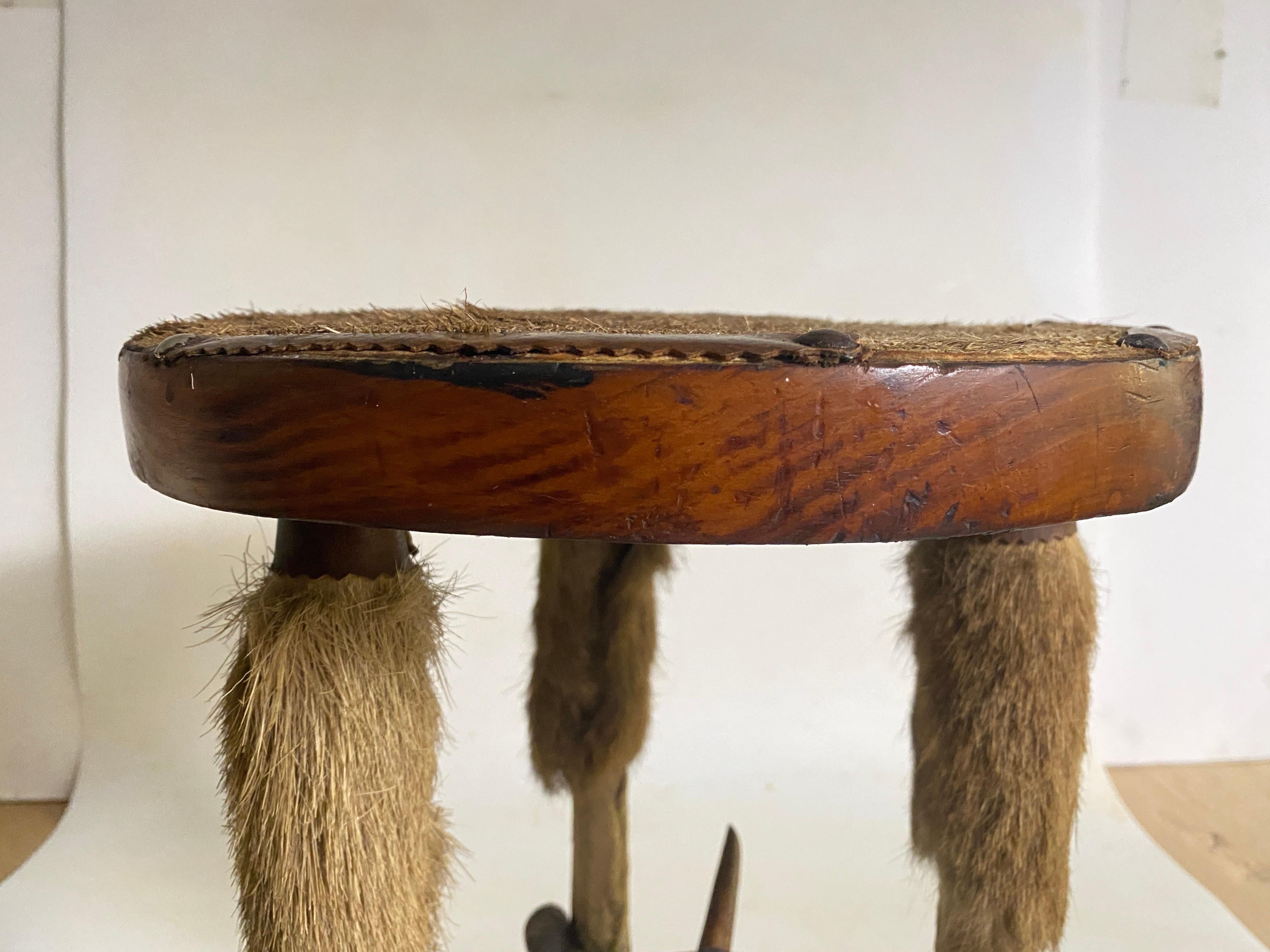 Tripod Stool Mountain Style Horn wood France 1970 For Sale 3