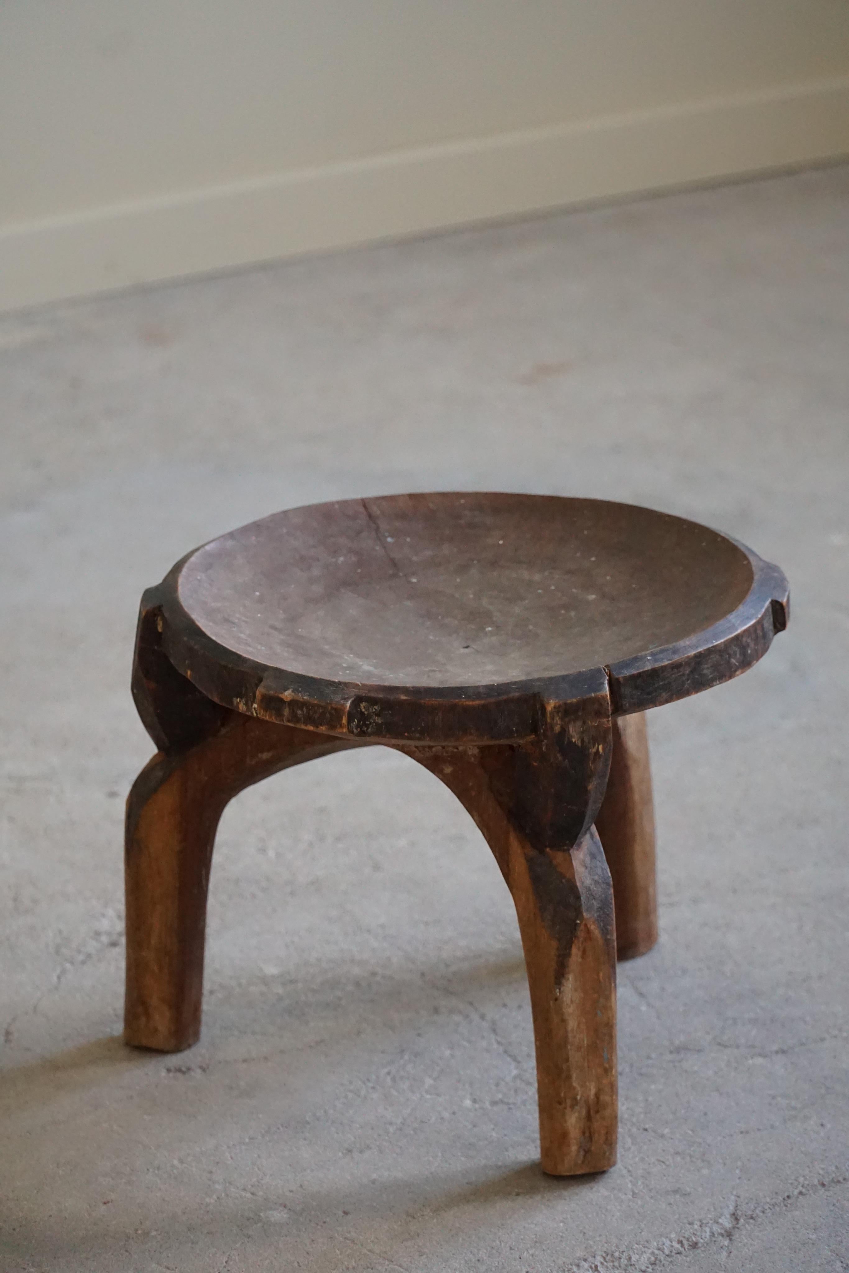 Hand-Carved Tripod Stool / Side Table in Solid Wood, Wabi Sabi Style, Made in Africa, 1950s For Sale