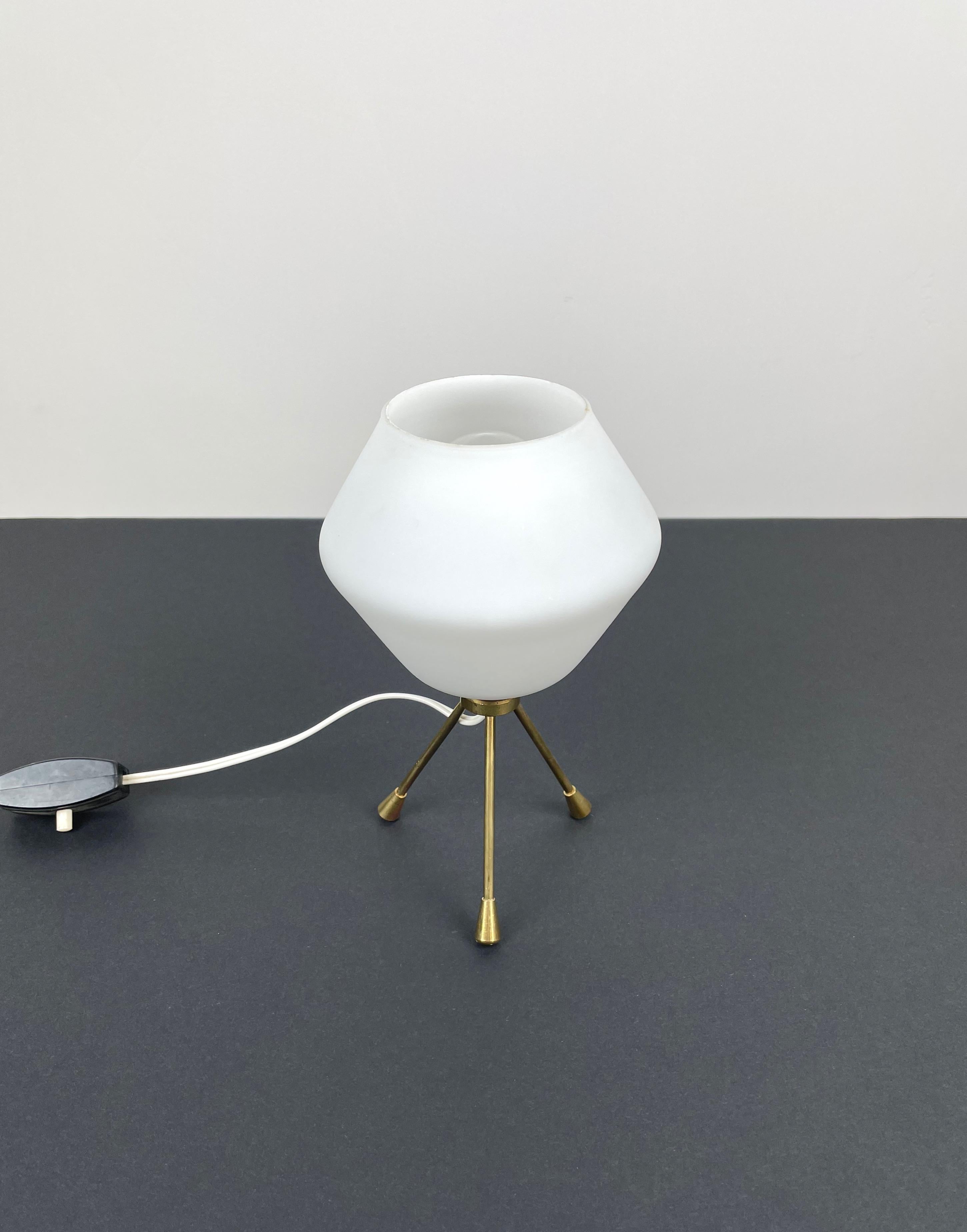 Mid-Century Modern Tripod Table Lamp Brass and Opaline Glass, Italy, 1960s For Sale