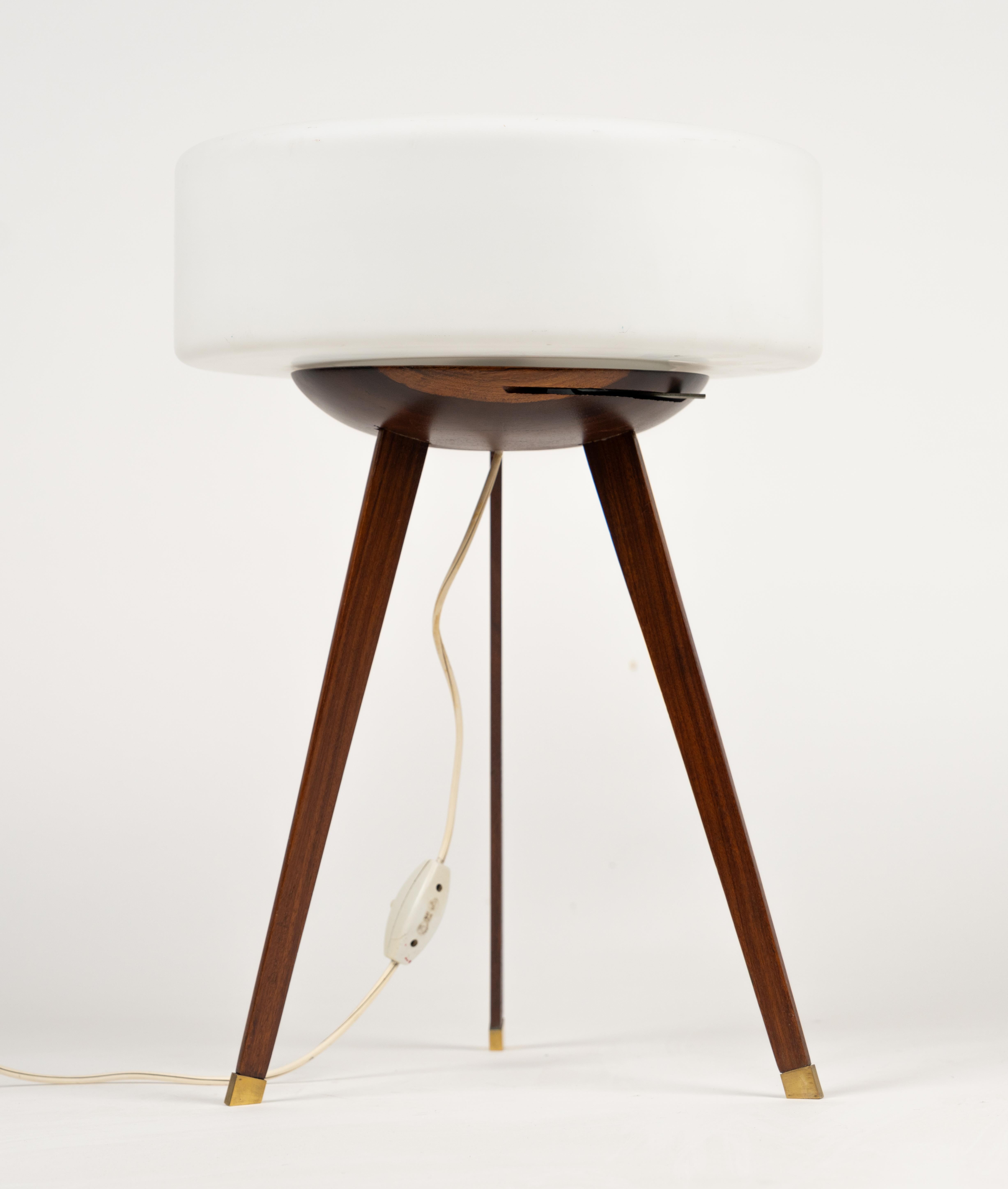 Tripod Table Lamp in Teak, Opaline Glass and Brass Stilnovo Style, Italy 1960s In Good Condition For Sale In Rome, IT