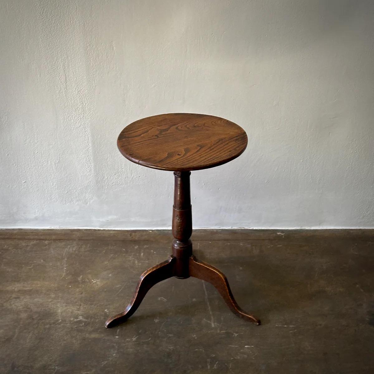 Late 18th Century Tripod Wine Table For Sale