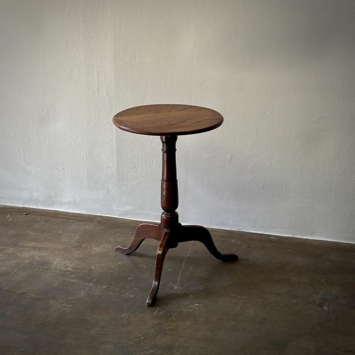 Tripod Wine Table For Sale 3