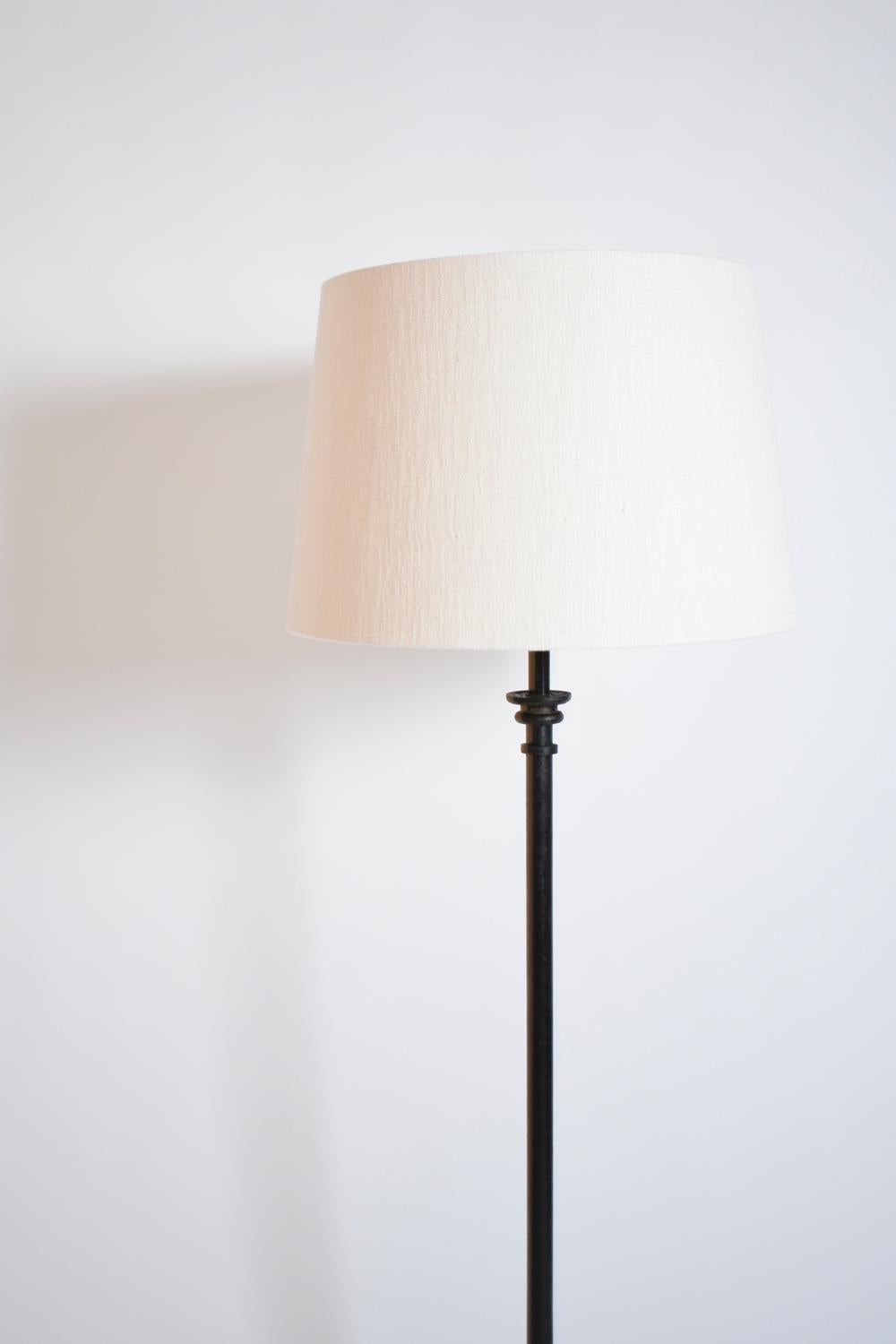 French Tripod wrought iron floor lamp, 1950s. For Sale