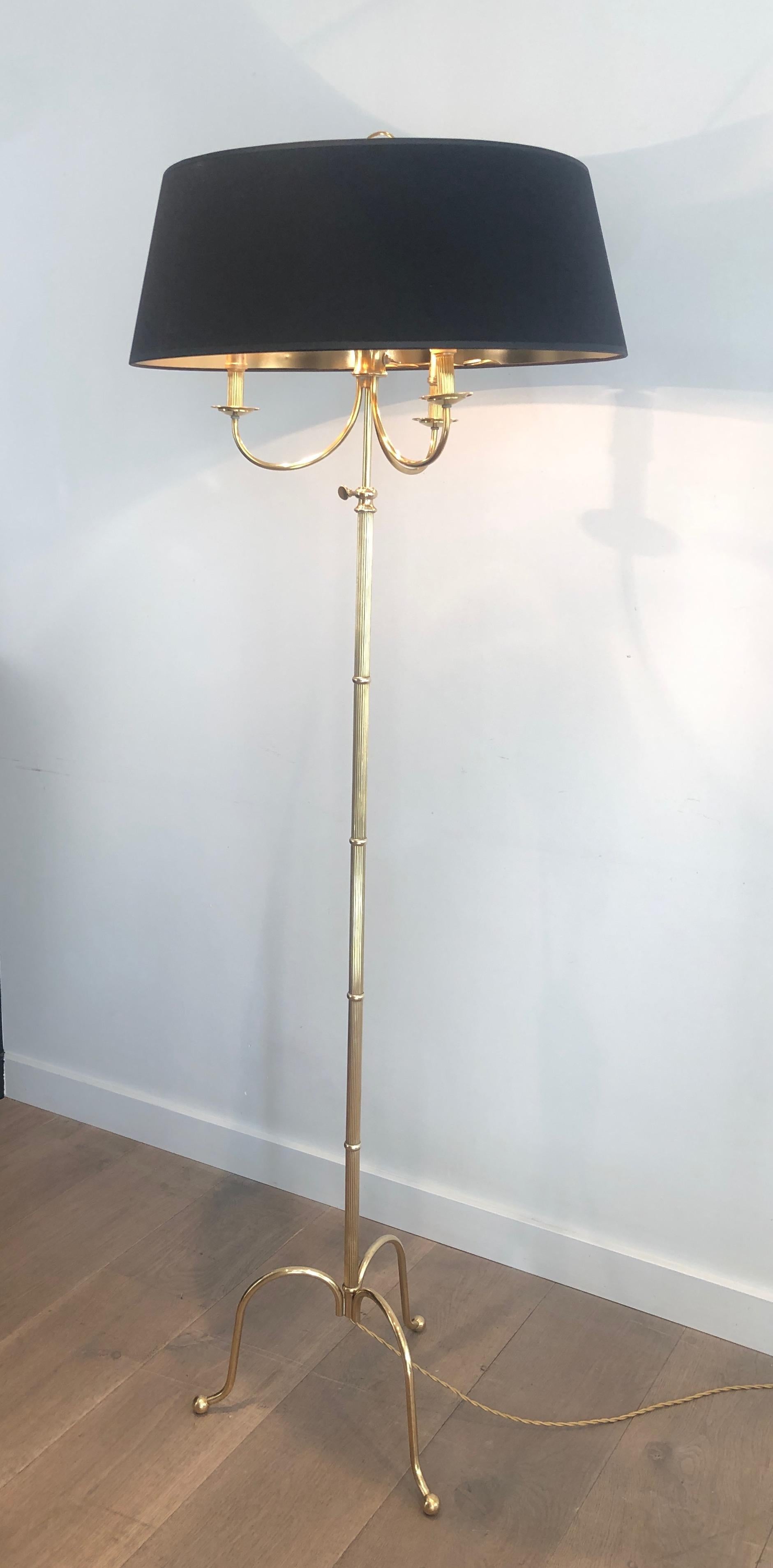 Tripode Brass Floor Lamp with 3 Arms, French Work by Maison Jansen In Good Condition For Sale In Marcq-en-Barœul, Hauts-de-France